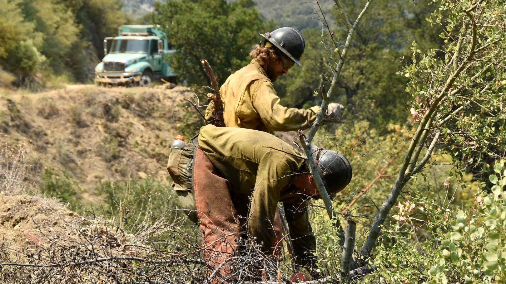 Willow Fire, uncontained, now threatens remote Buddhist monastery