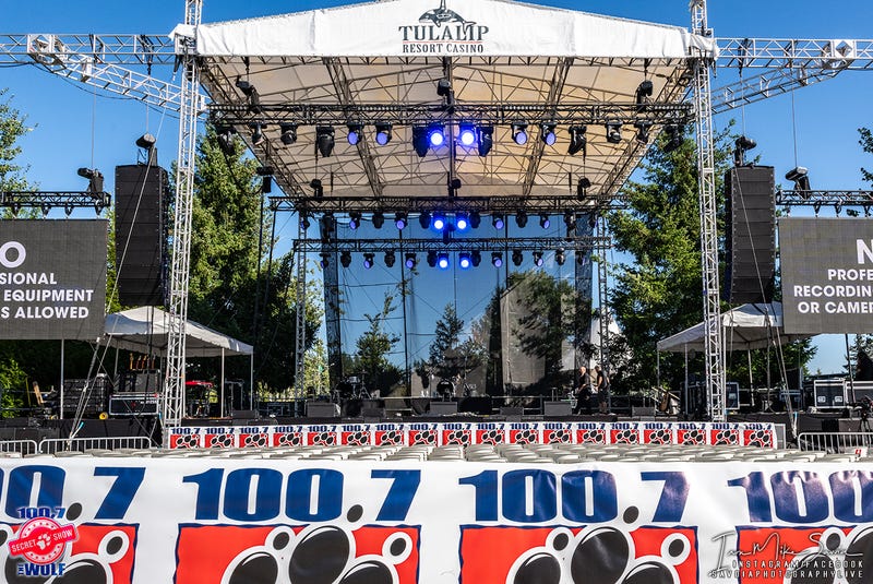 Photo Gallery: The Wolf's Secret Show 2025 - Starring Old Dominion