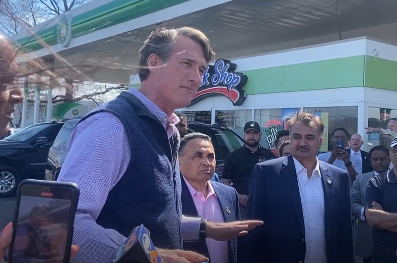 Governor Youngkin addresses a crowd