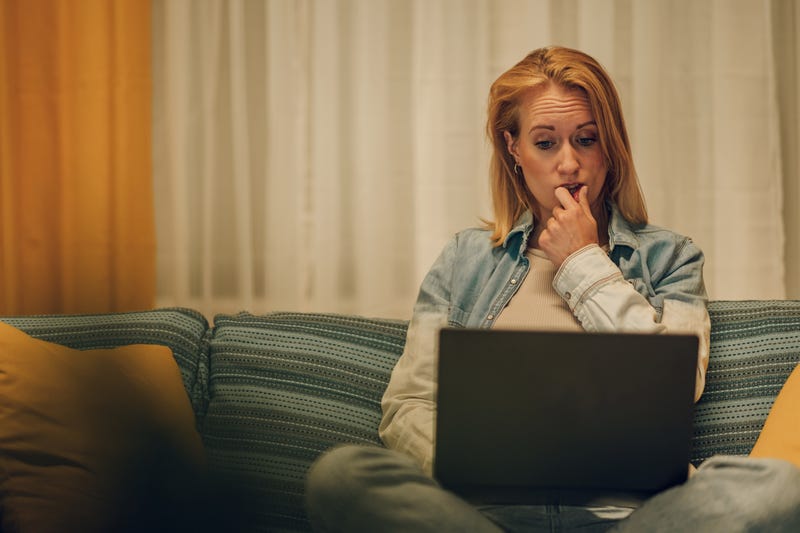 You’ve Googled Your Symptoms and Now You’re Spiraling | Bee Well