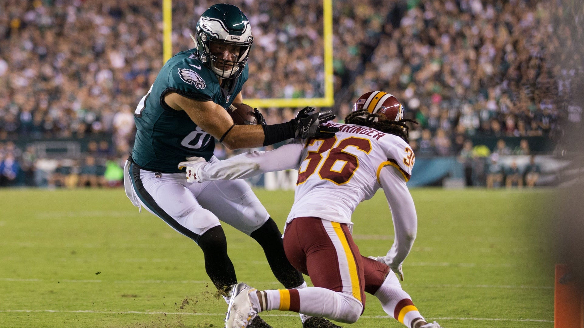 Report: Zach Ertz, Howie Roseman got into “heated” argument at Eagles practice