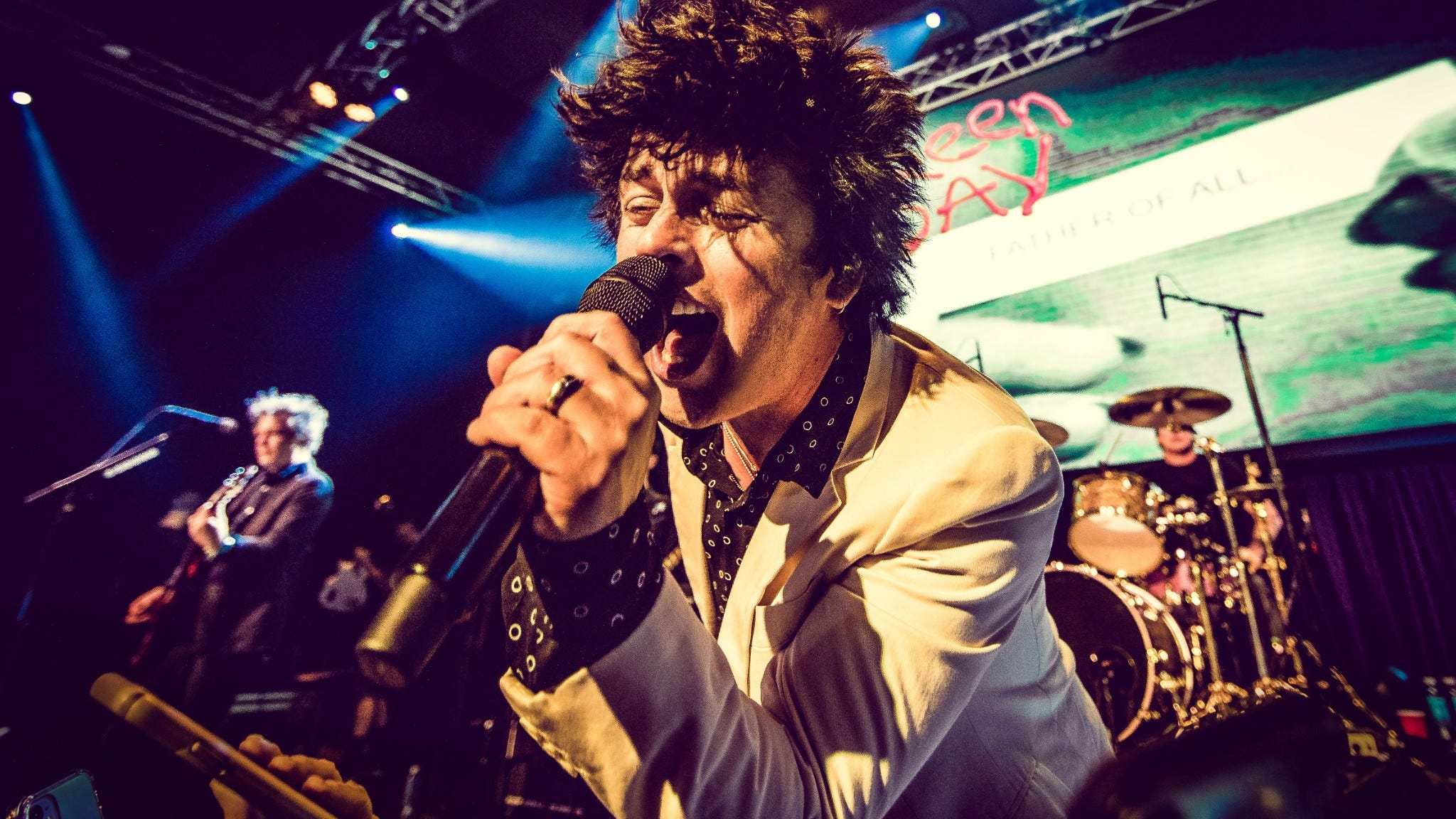 Watch Green Day's HD Radio Sound Space Webcast