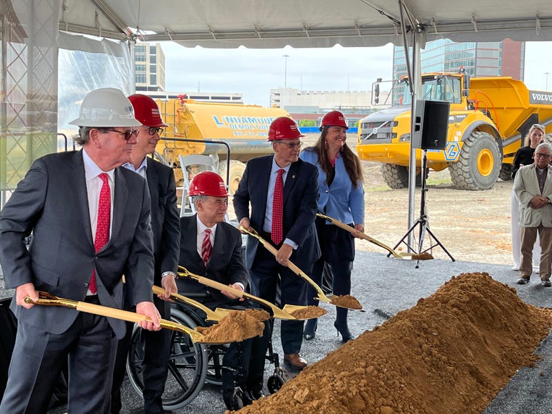 Wells Fargo Irving construction