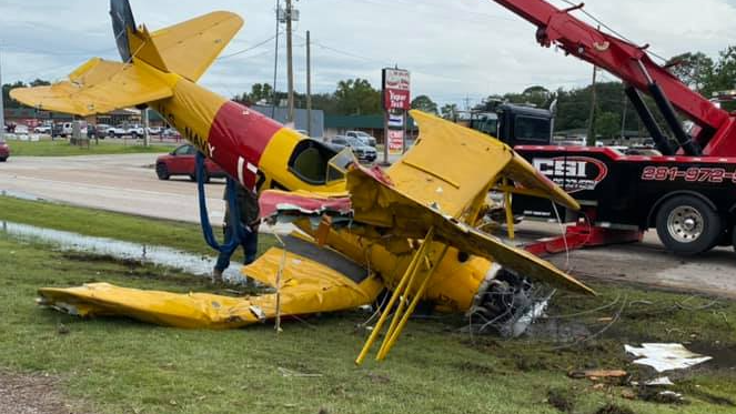 Small airplane crashes on Chambers County highway near Houston