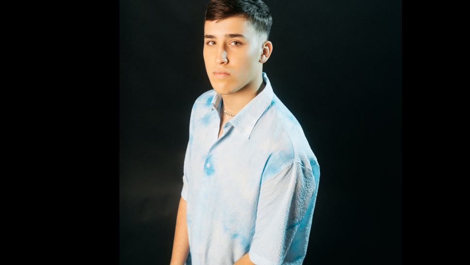 Alejo, el intérprete ‘Pantysito’, lanza su EP, ‘Full Discotek’: “Pantysito me dio una musa a otro nivel”