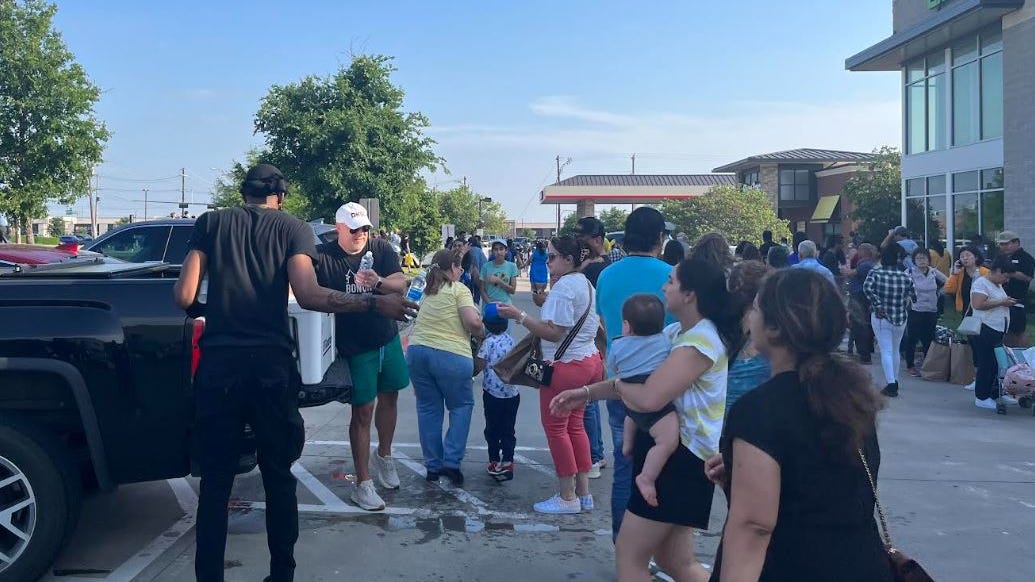 Allen residents come together to help those affected by shooting