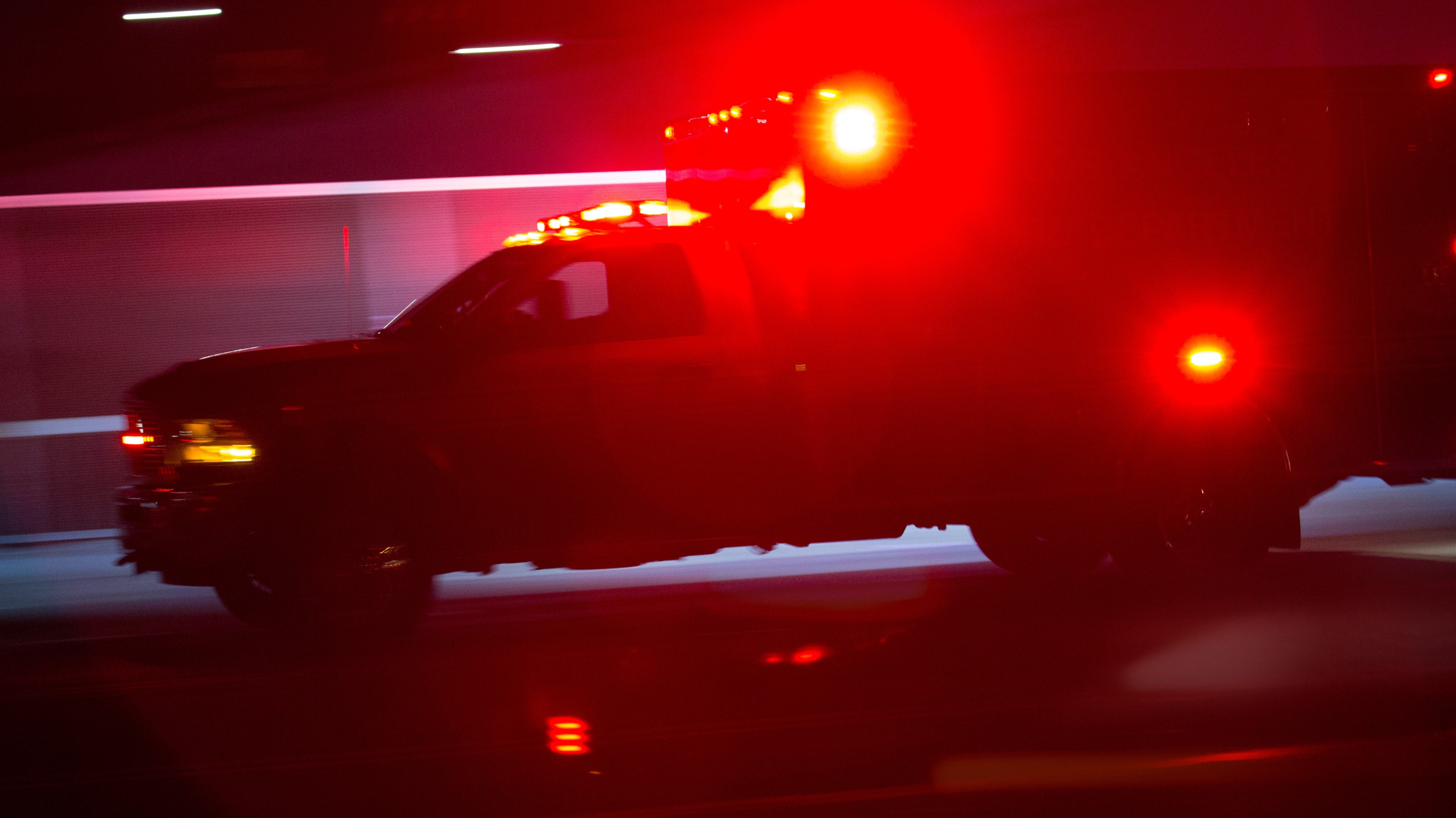Man looks into firework, which explodes in his face: officials