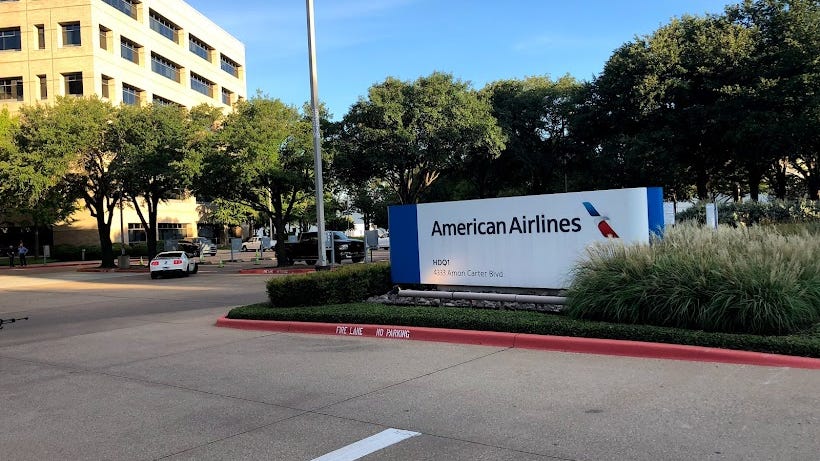 American Airlines expects return to profitability after heavy losses in 2021