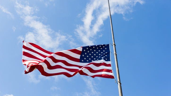 Gov. Whitmer lowers flags to honor 500,000 American lives lost to COVID-19