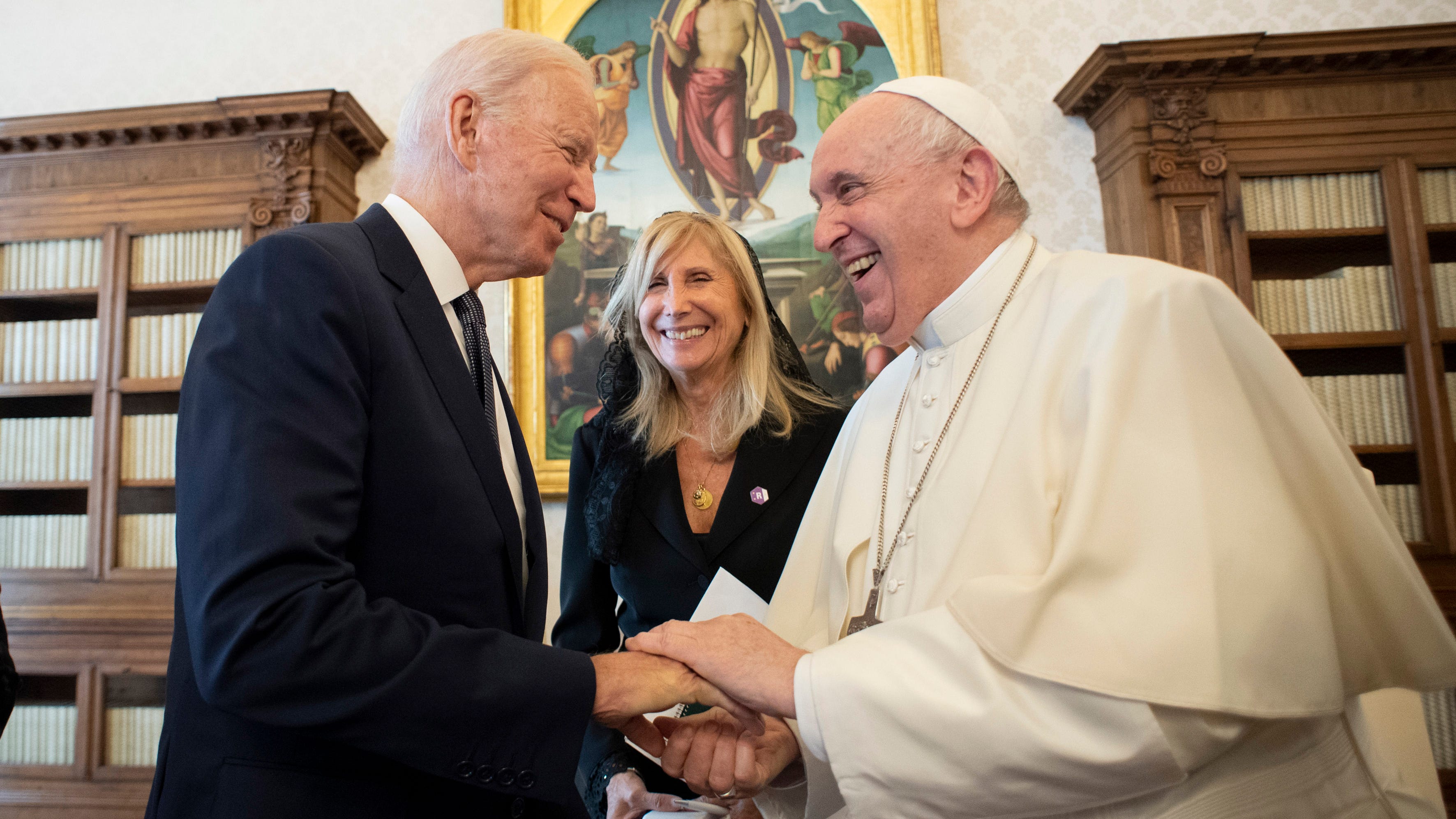 Biden: Pope told me that I should 'keep receiving Communion'