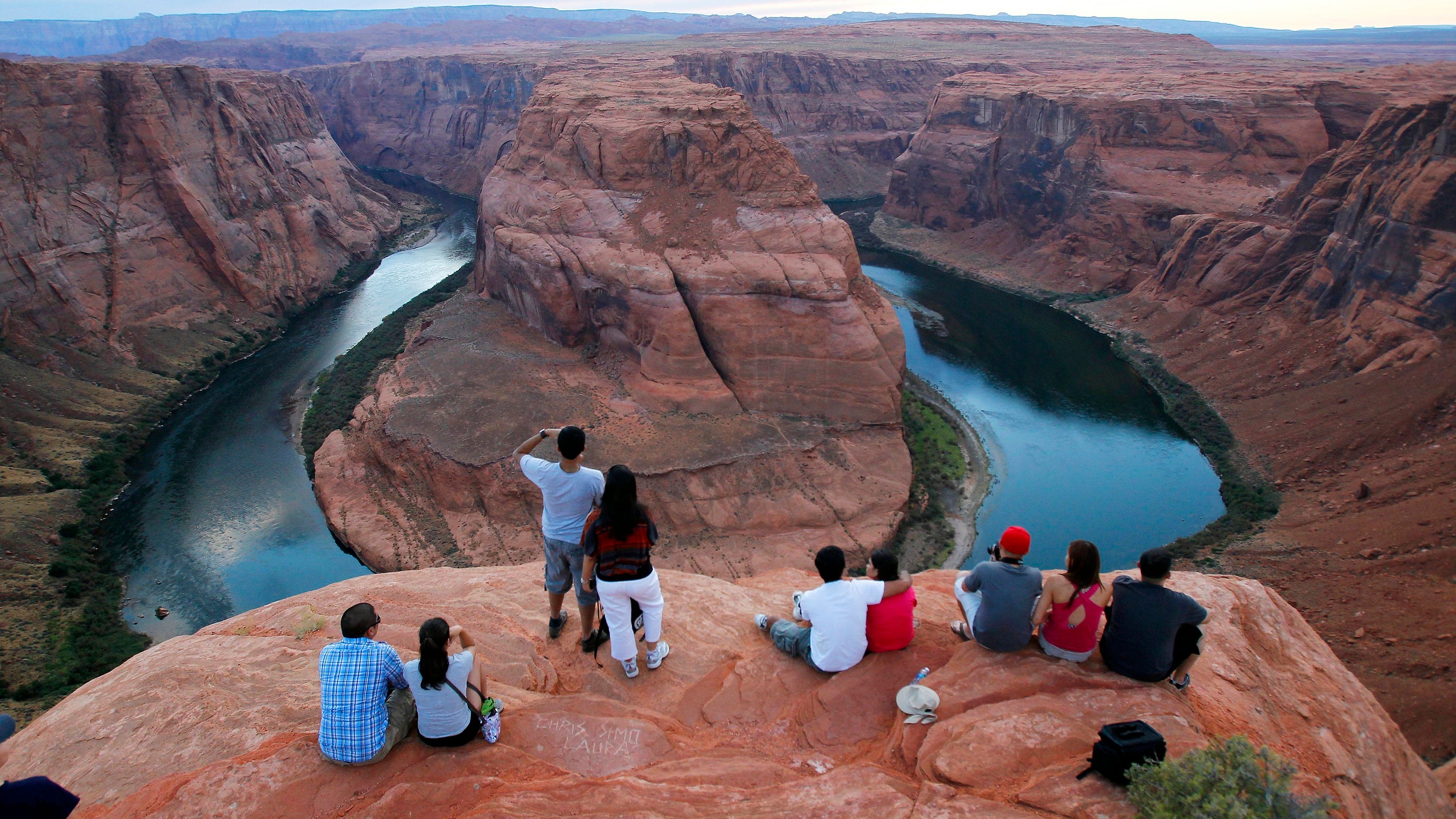 Deadline looms for drought-stricken states to cut water use