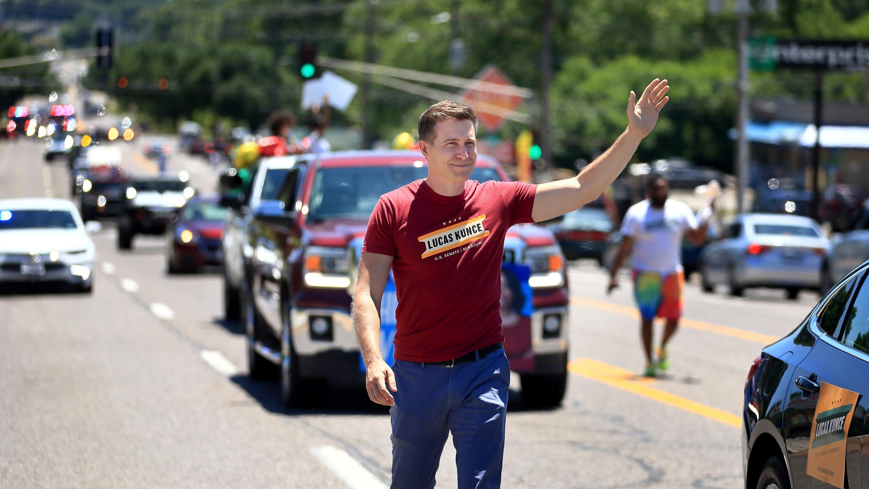 Missouri GOP contenders distance themselves from McConnell