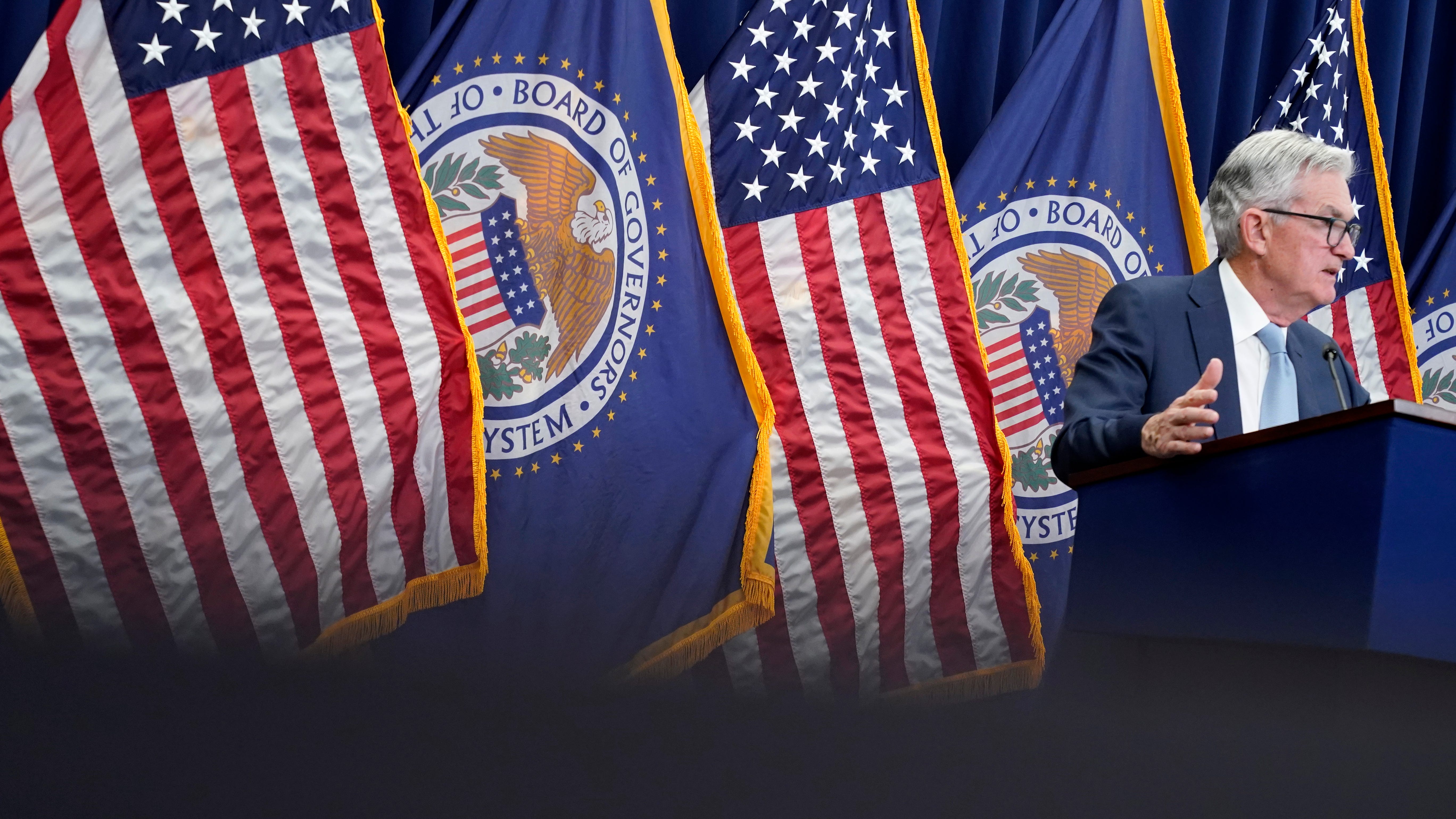 Federal Reserve and the markets in standoff on rate hikes