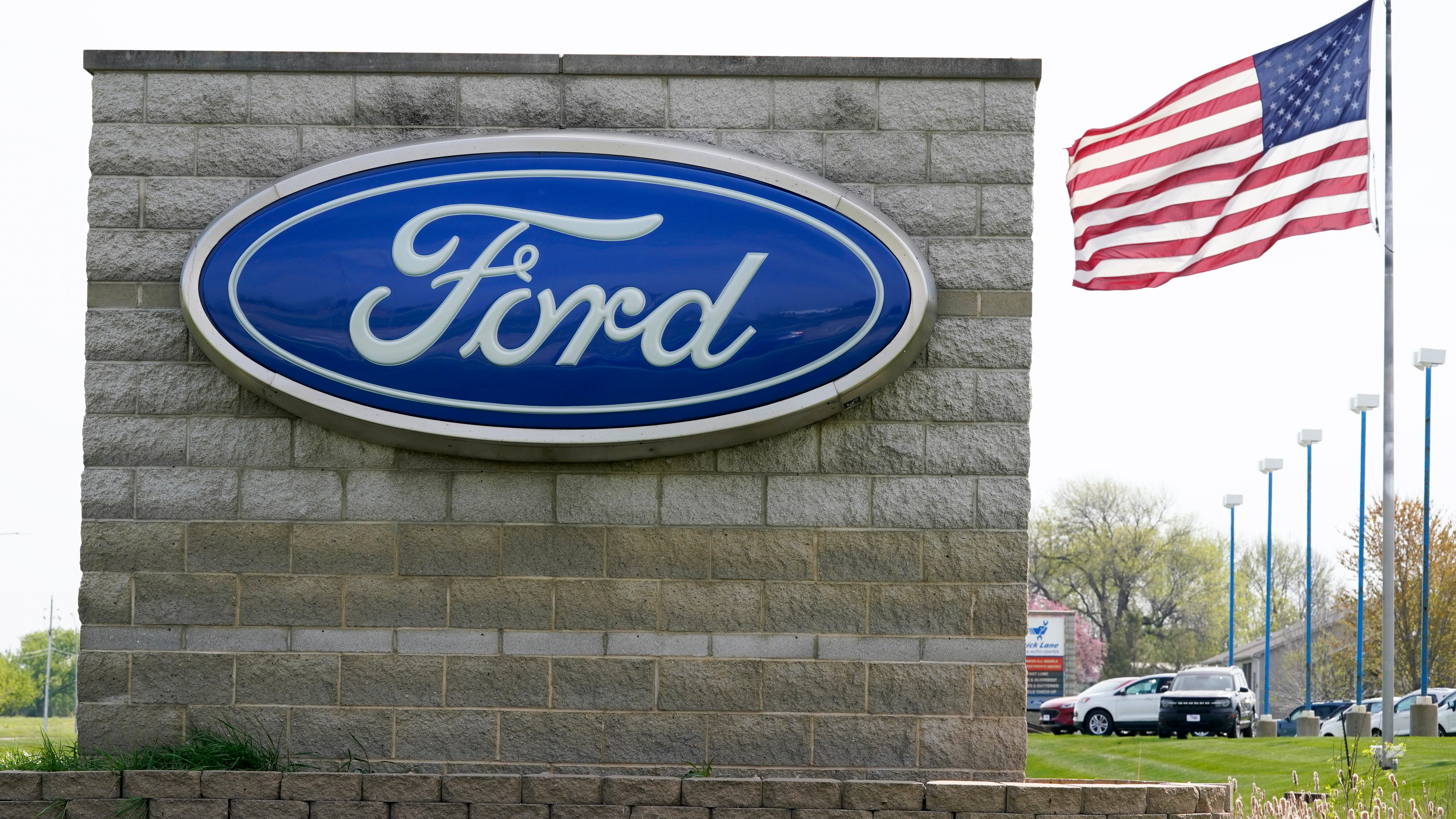 Ford: Electric vehicles to be 40% of global sales by 2030