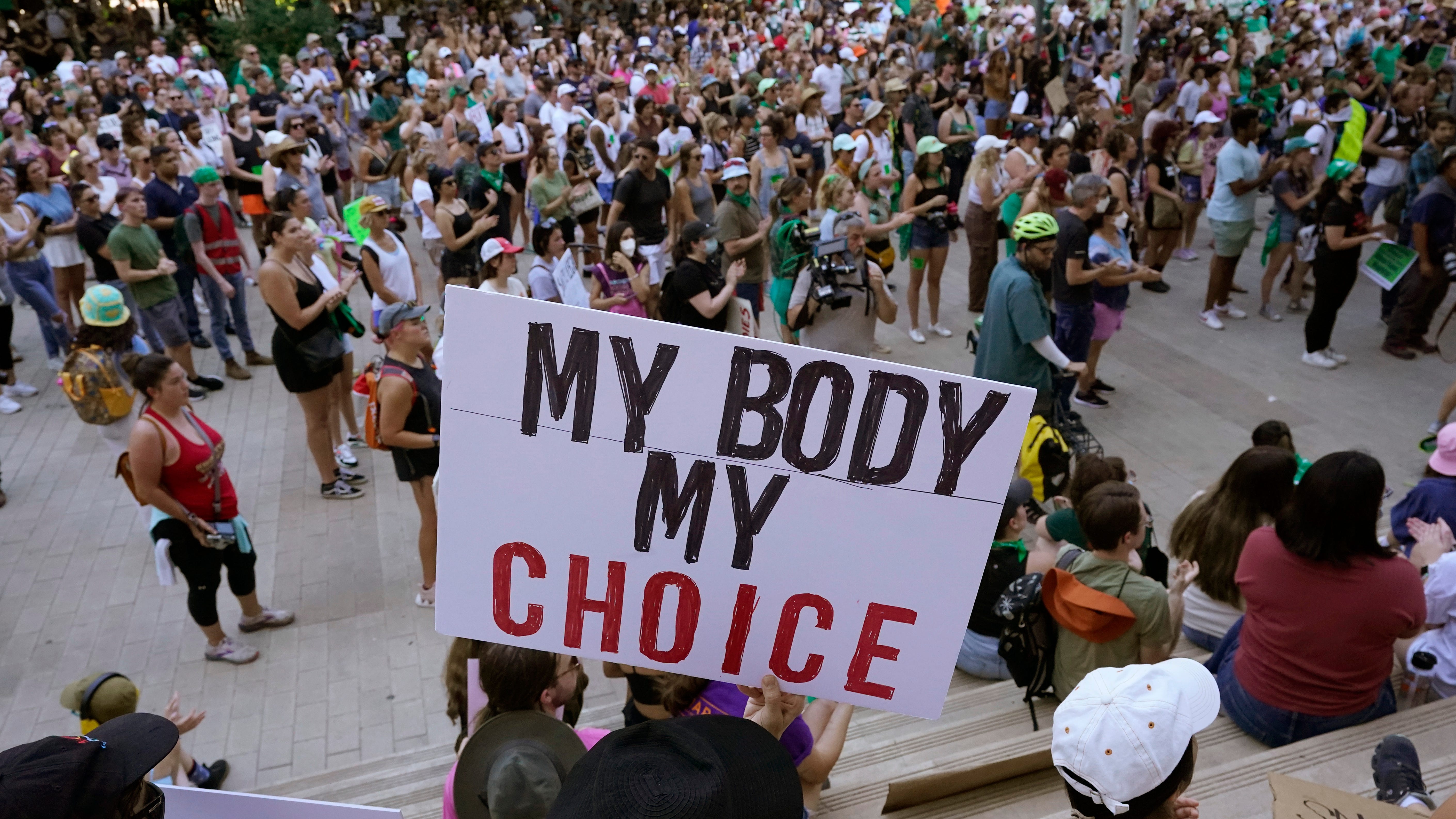Texas hospitals delaying care over abortion law, letter says