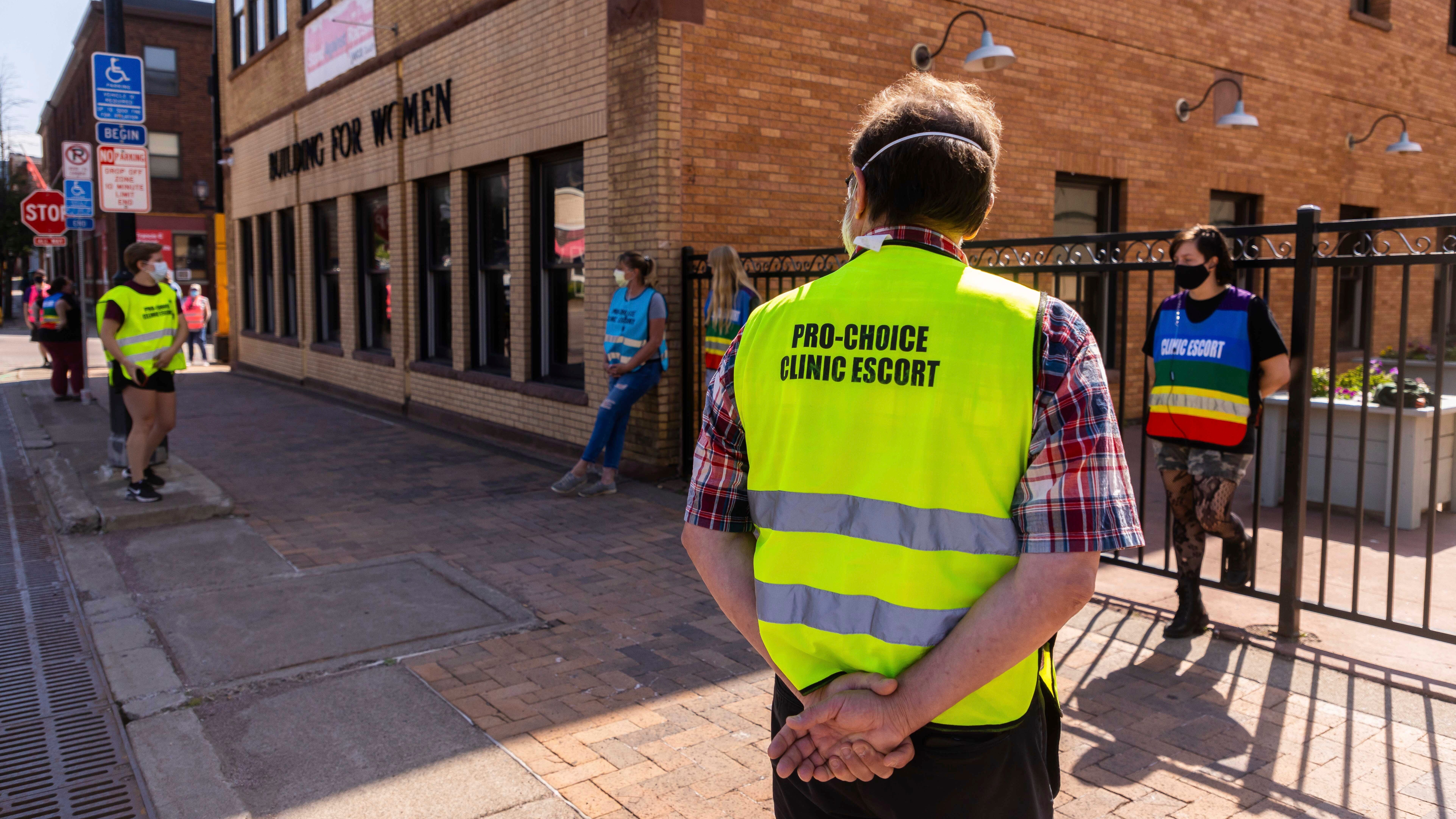 Minnesota abortion clinic braces for tide of out-of-staters