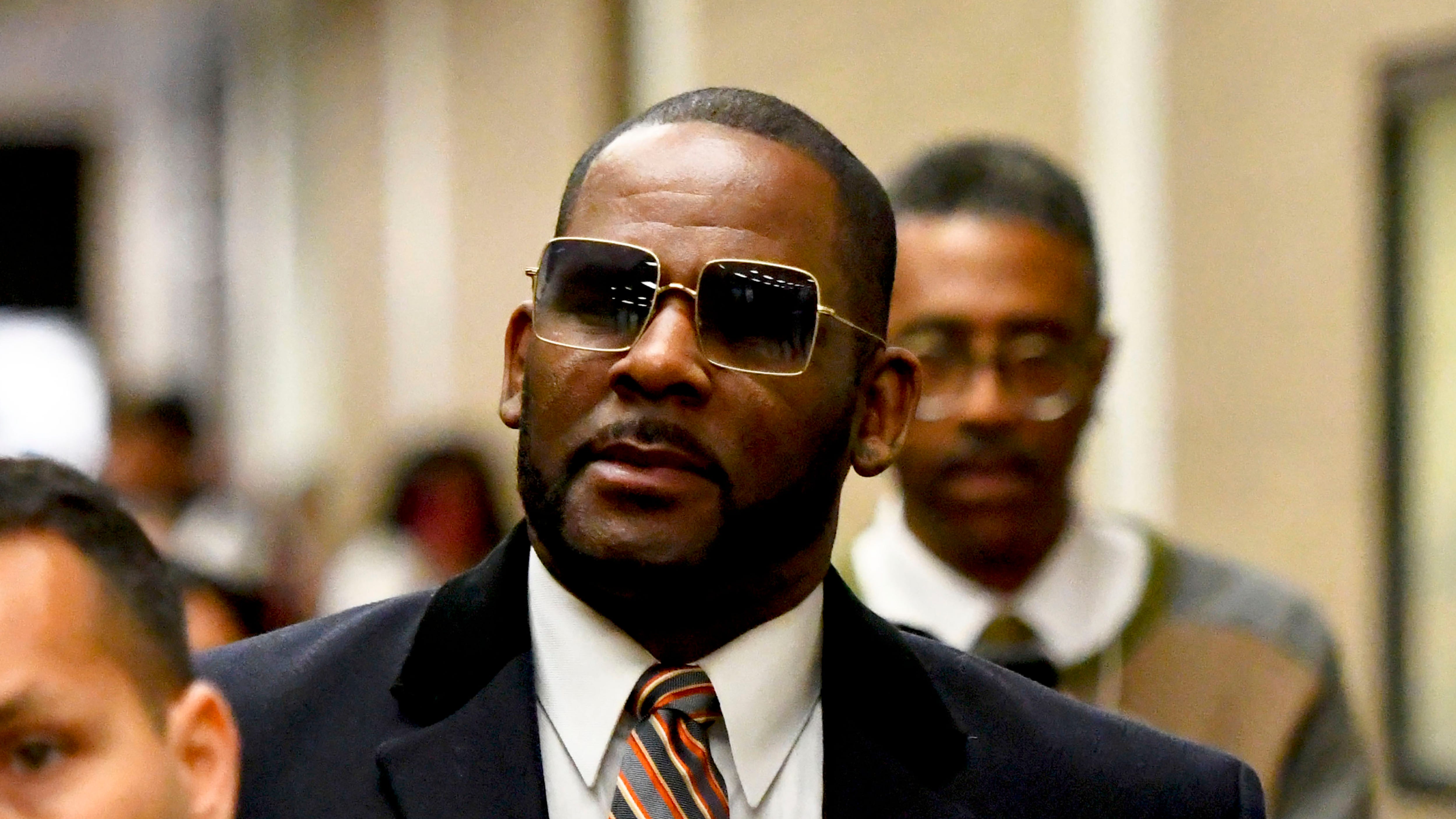 R. Kelly convicted of child porn, enticing girls for sex