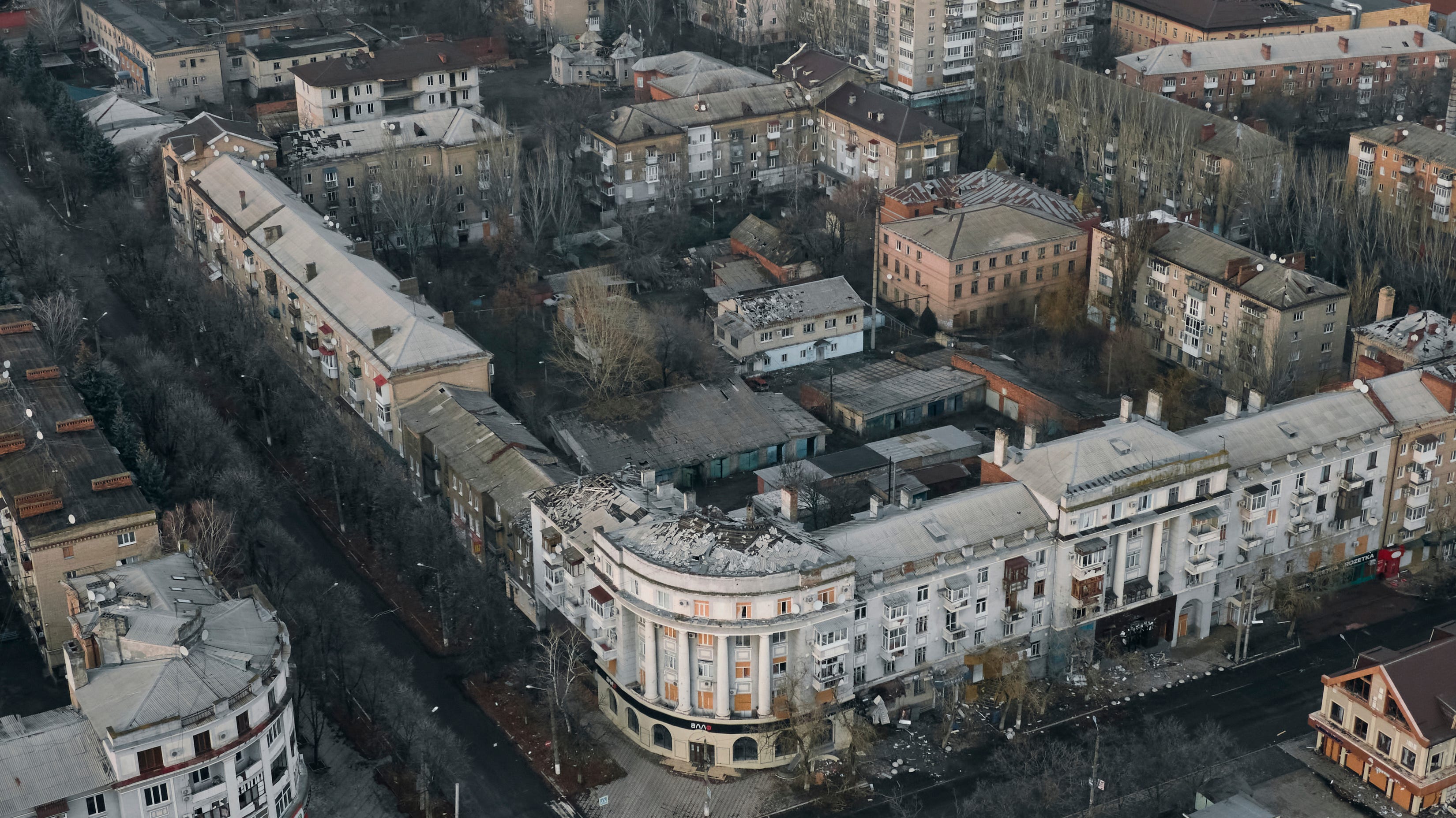Russia grinds on in eastern Ukraine; Bakhmut 'destroyed'