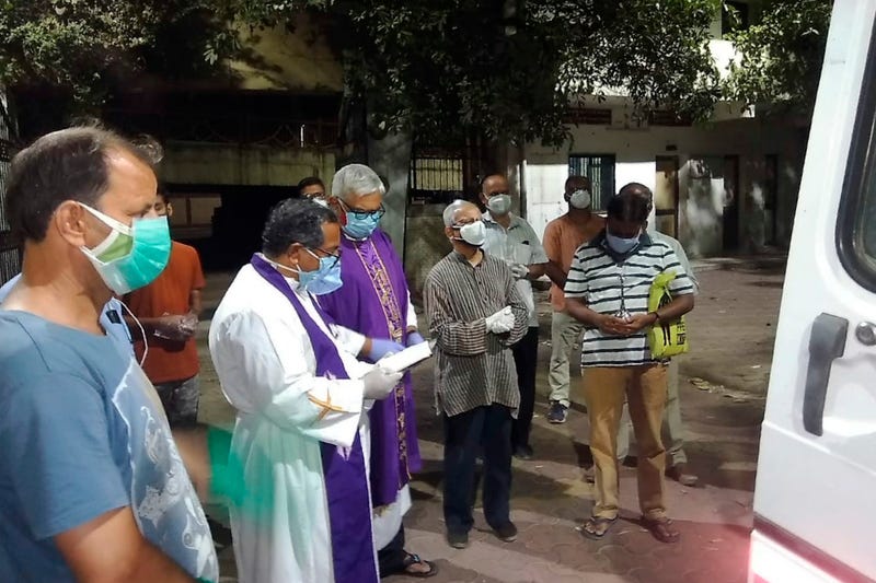 Virus Outbreak-Catholic Clergy