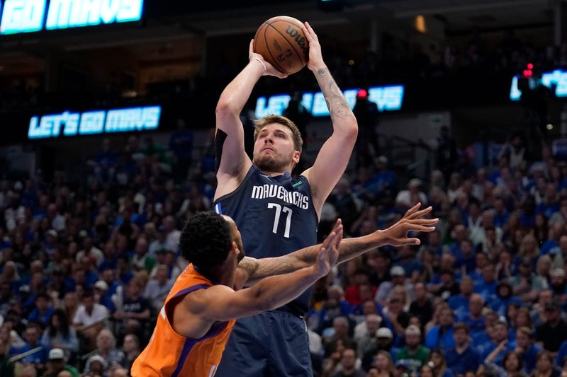 Suns Mavericks Basketball
