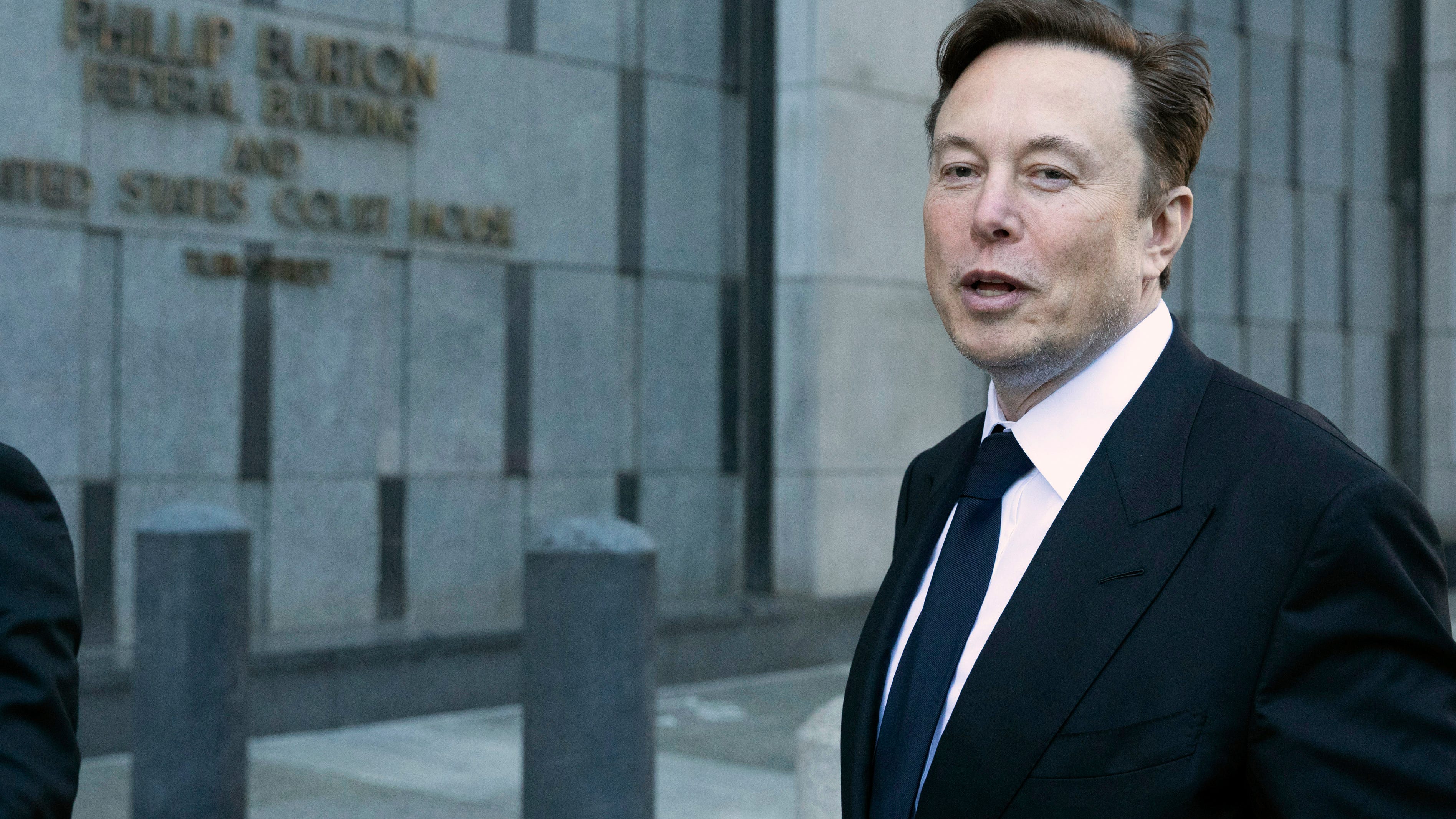 Elon Musk defiantly defends himself in Tesla tweet trial