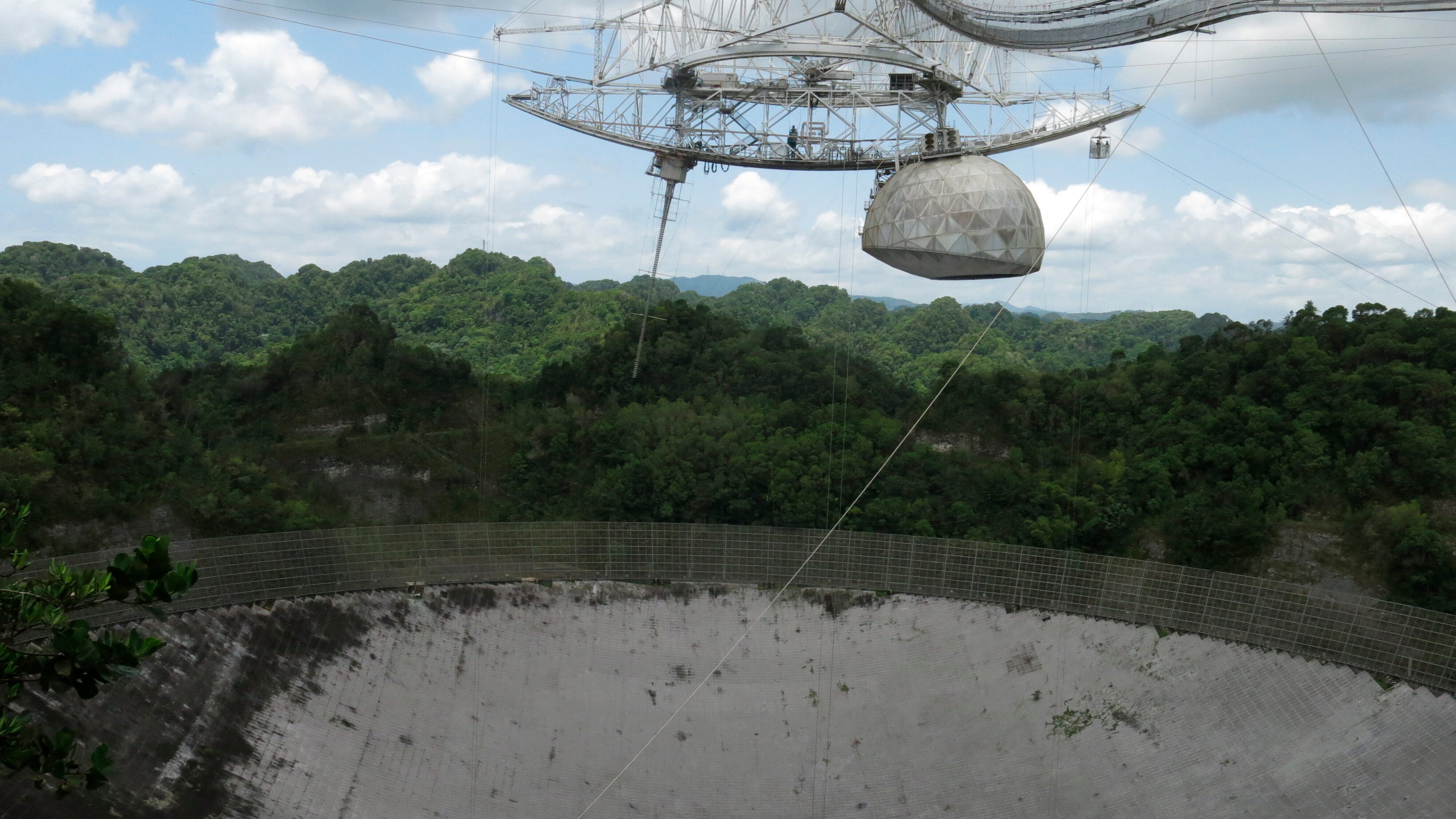 US opts to not rebuild renowned Puerto Rico telescope