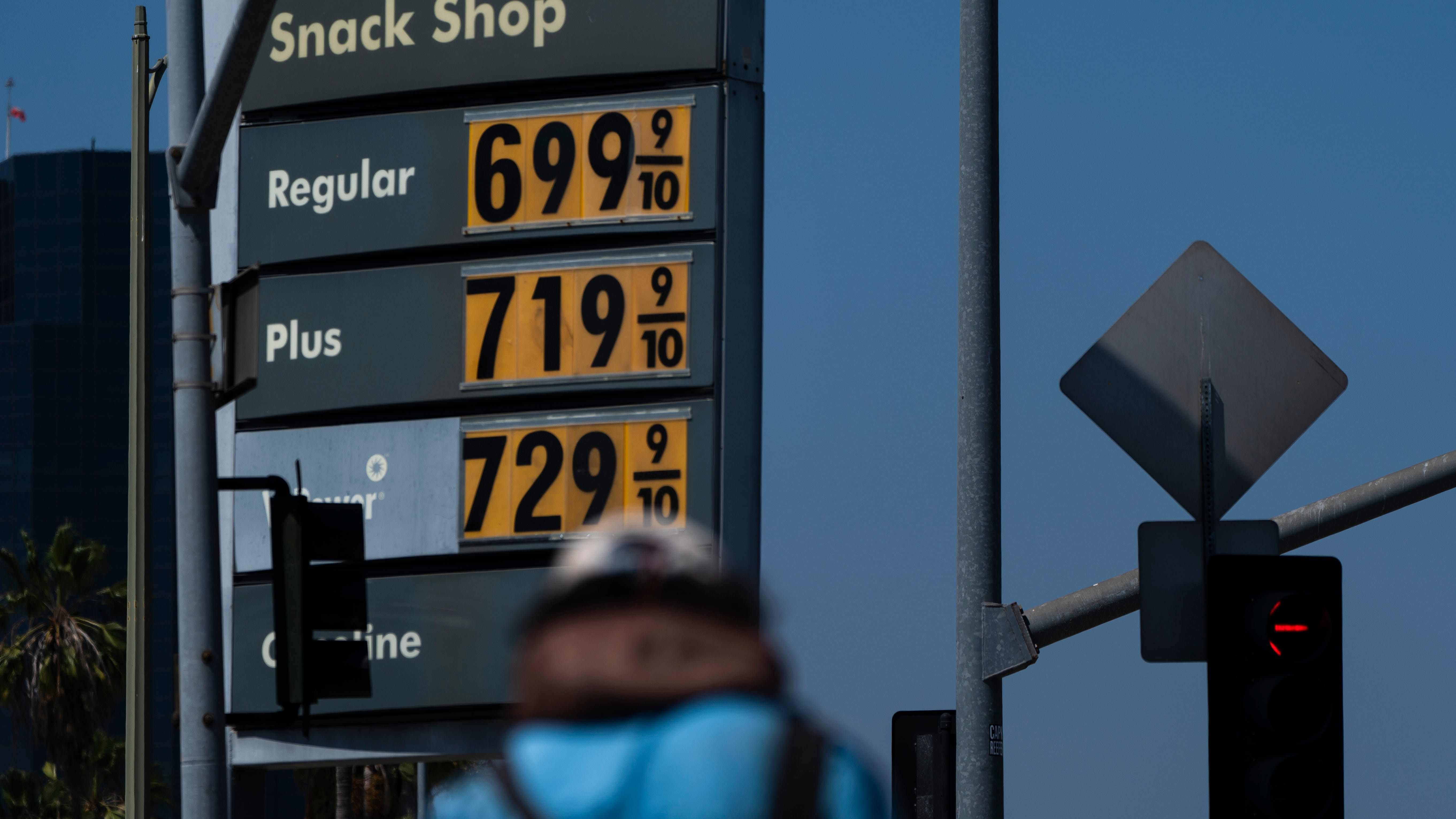 More Memorial Day travel expected, despite high gas prices