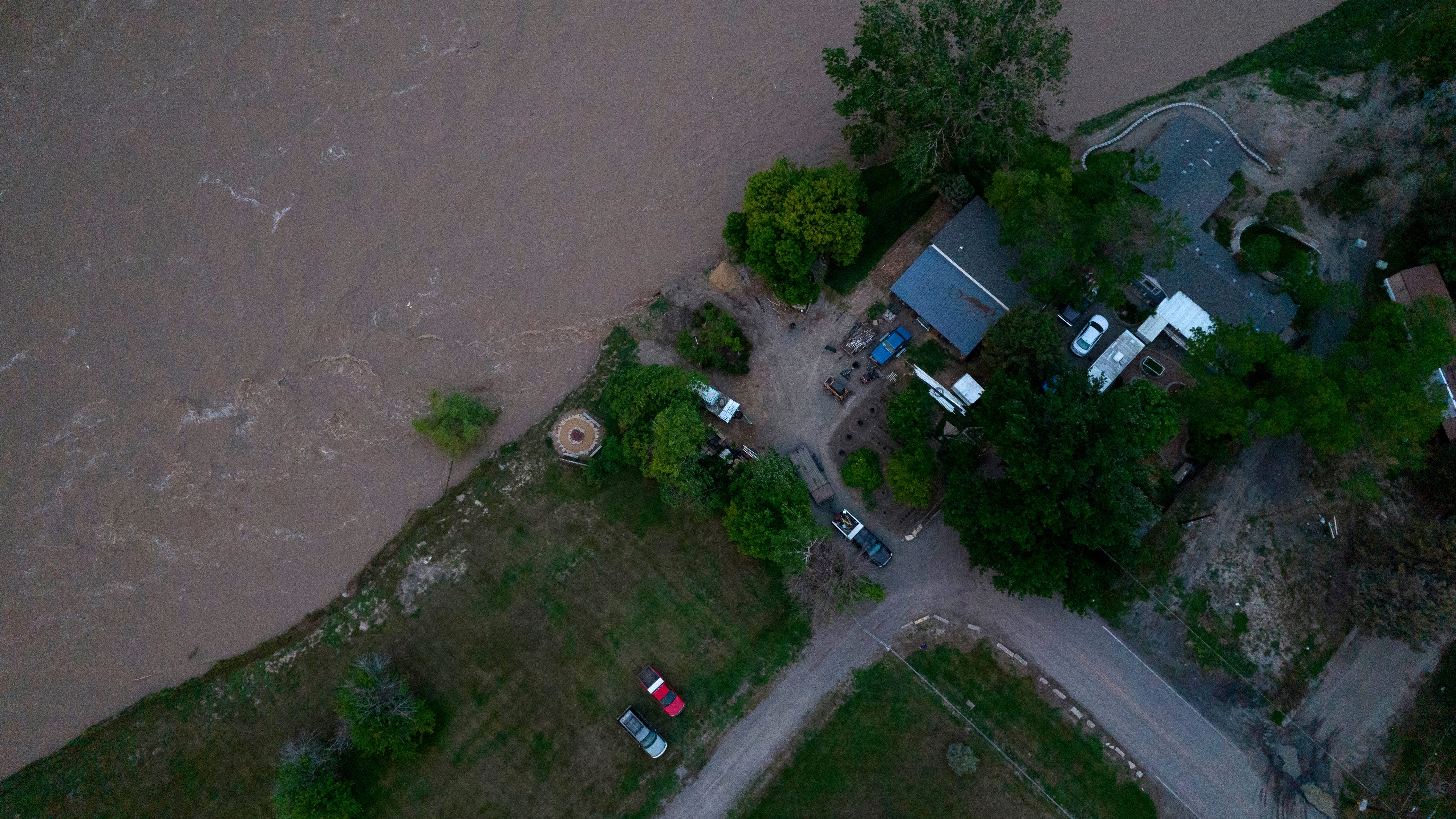 Floods leave Yellowstone landscape 'dramatically changed'