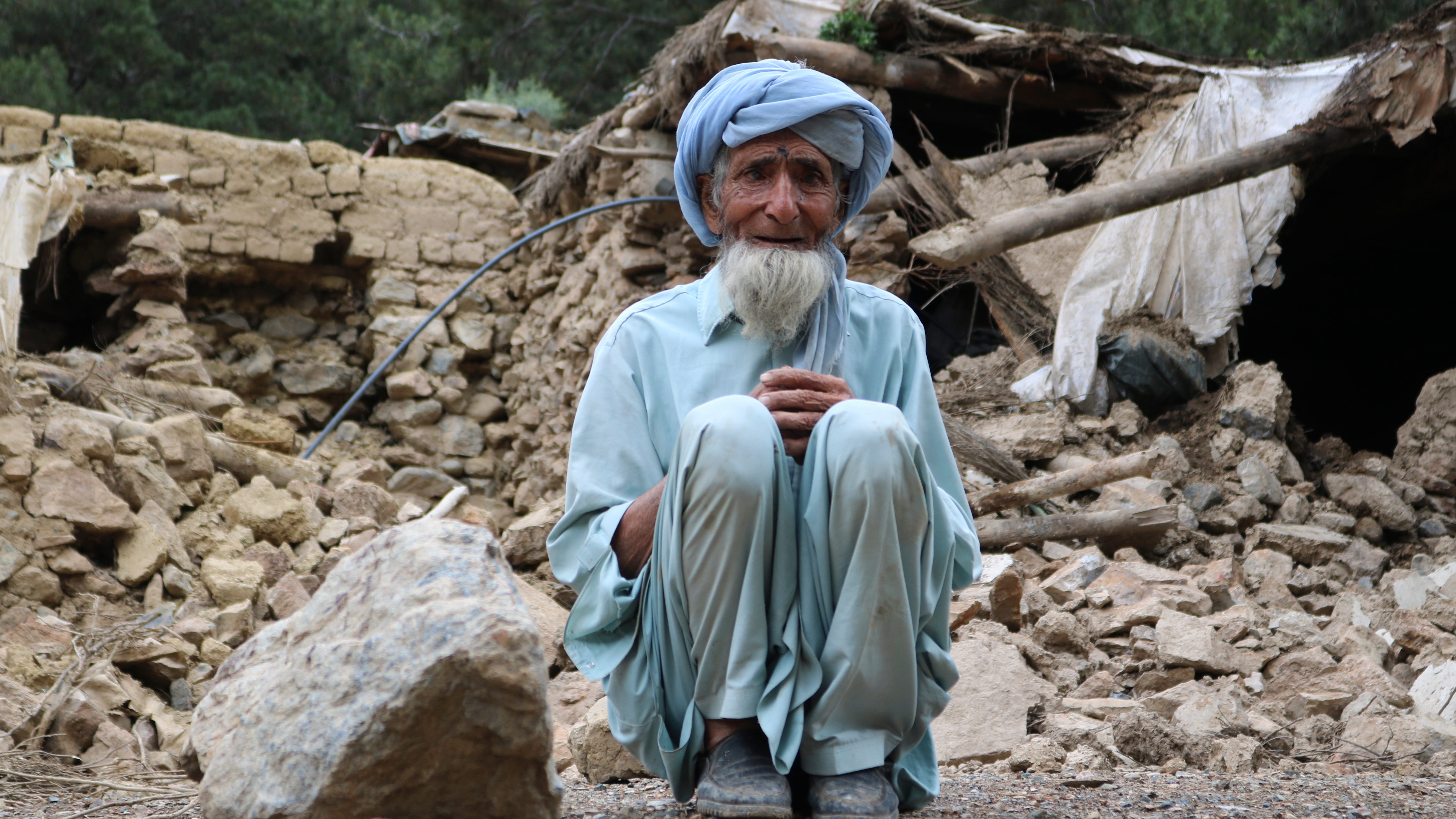 Afghanistan quake kills 1,000 people, deadliest in decades