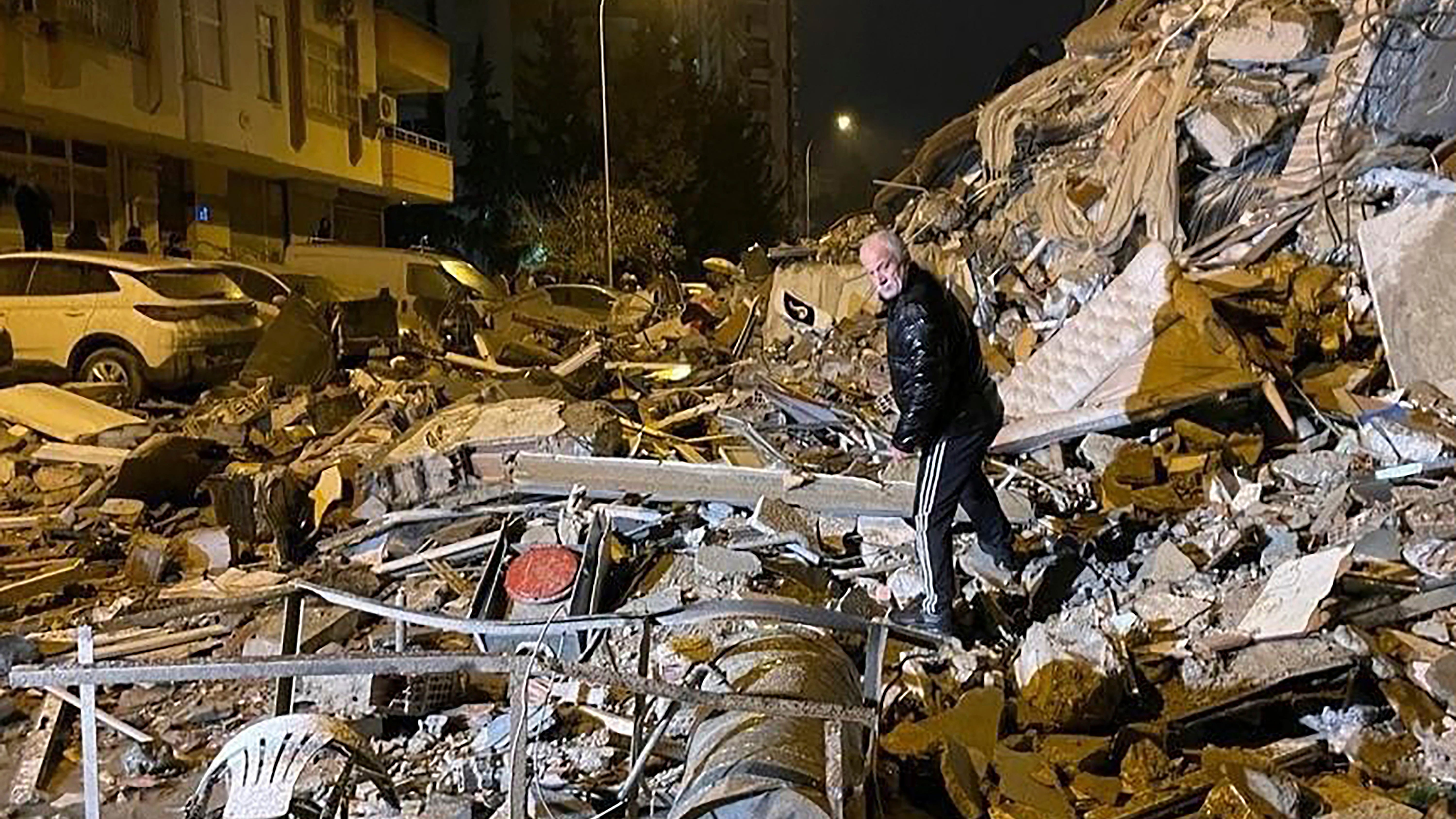 Rescuers scramble in Turkey, Syria after quake kills 3,400