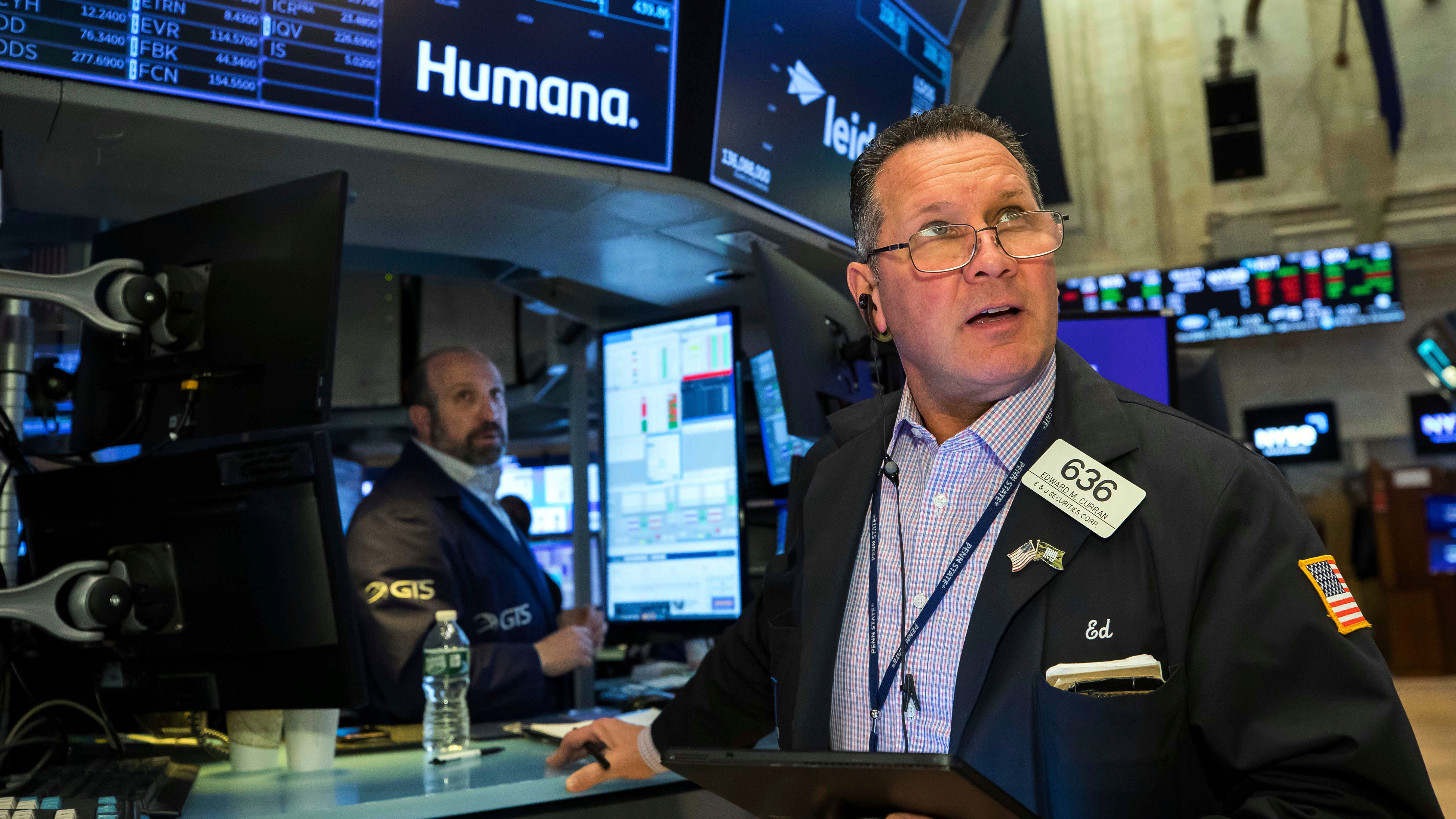Wall Street builds on gains as talks on Ukraine progress