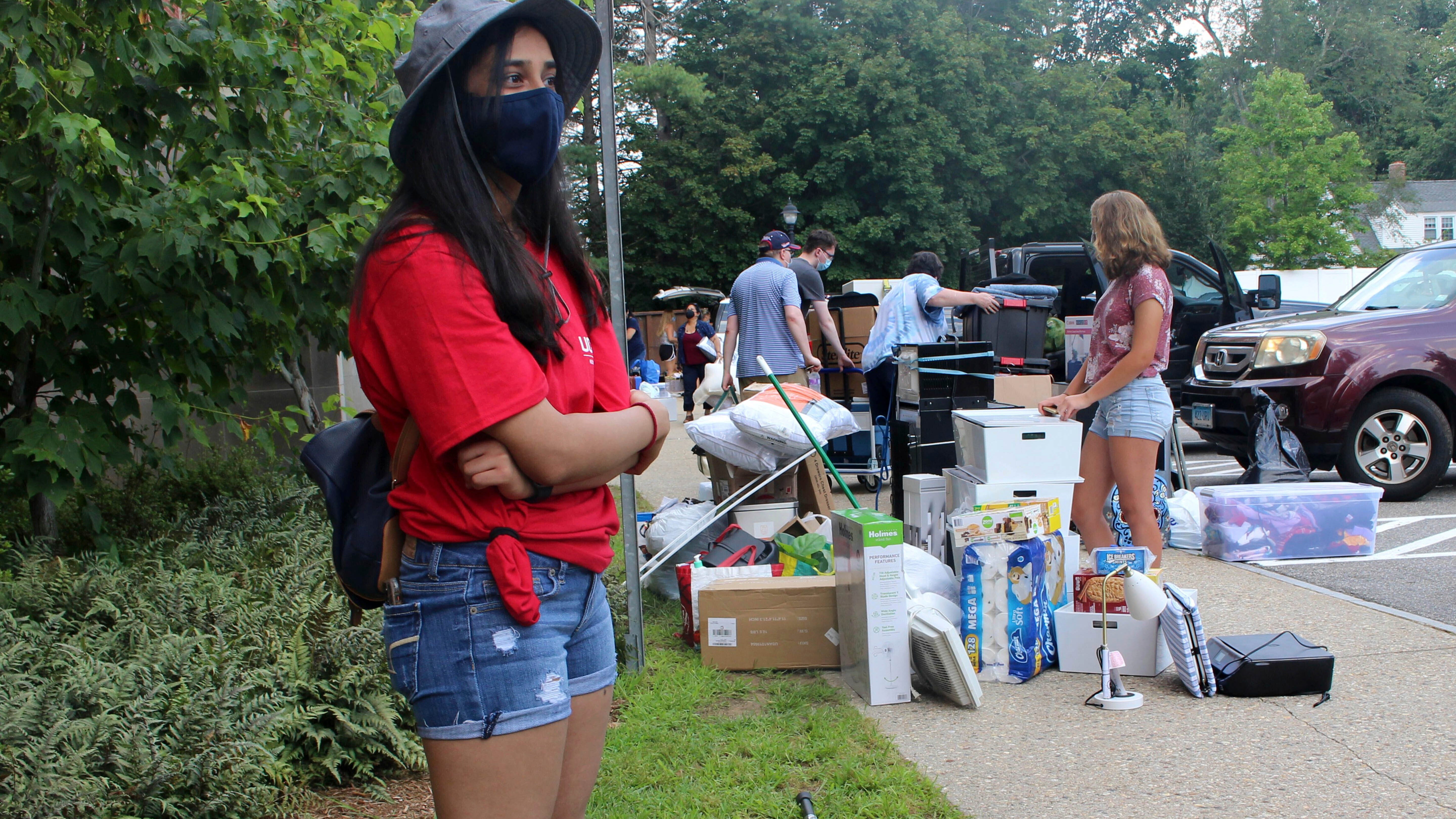 Largest colleges push student vaccines with mandates, prizes