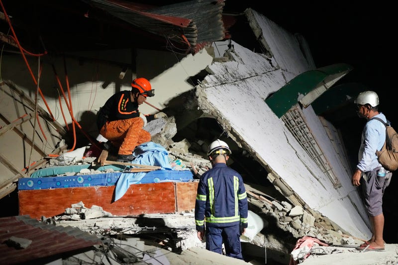 APTOPIX Philippines Earthquake