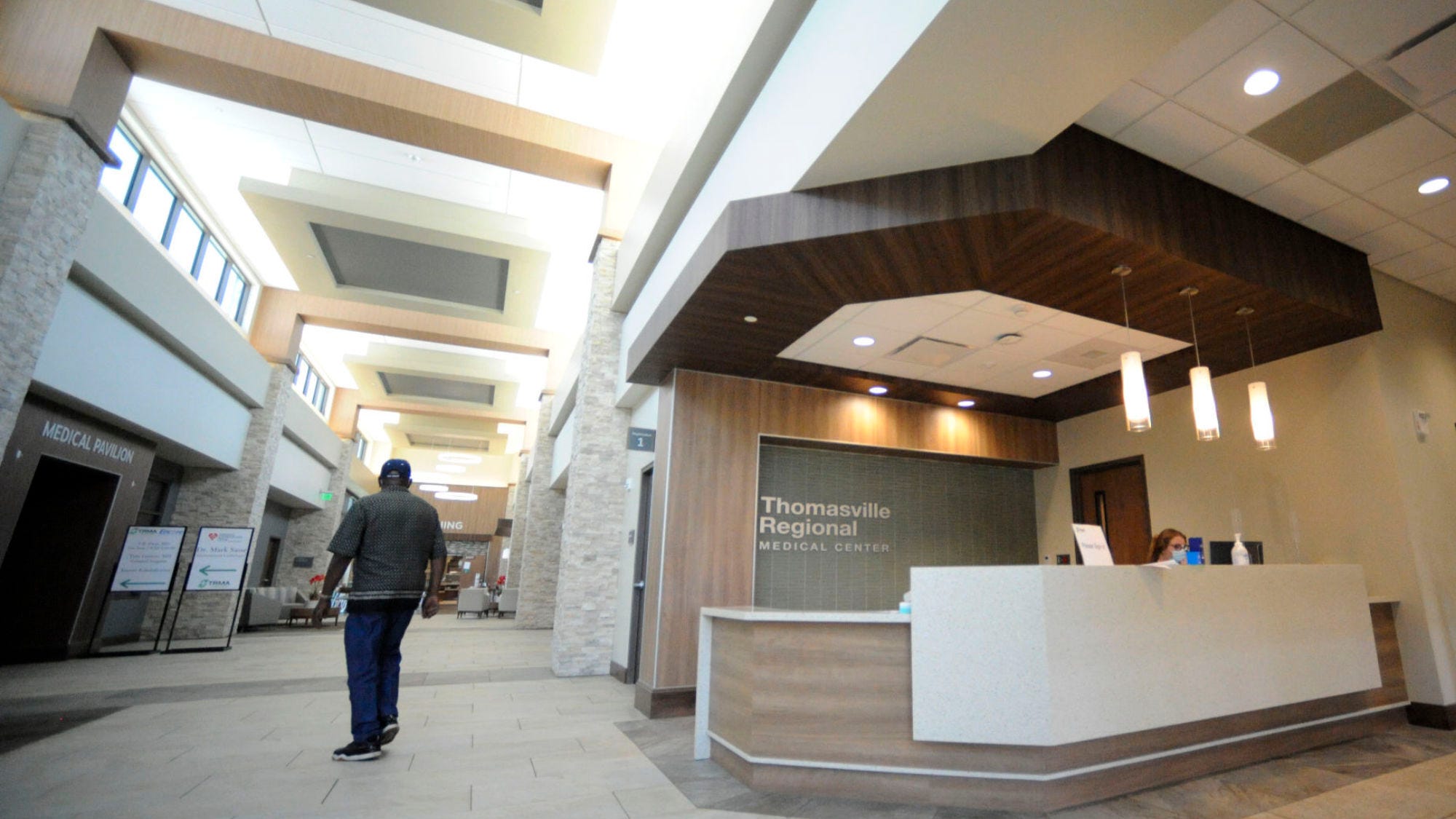 New US hospitals face fiscal crisis over COVID relief money