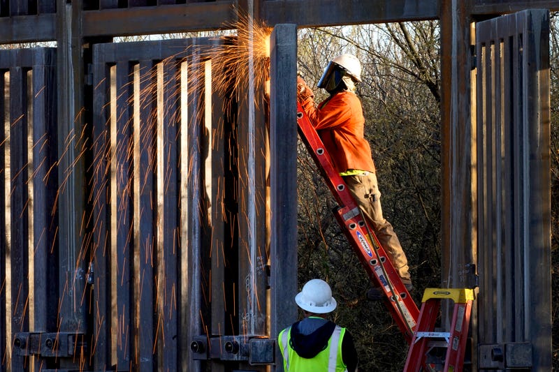 Border Wall Environment