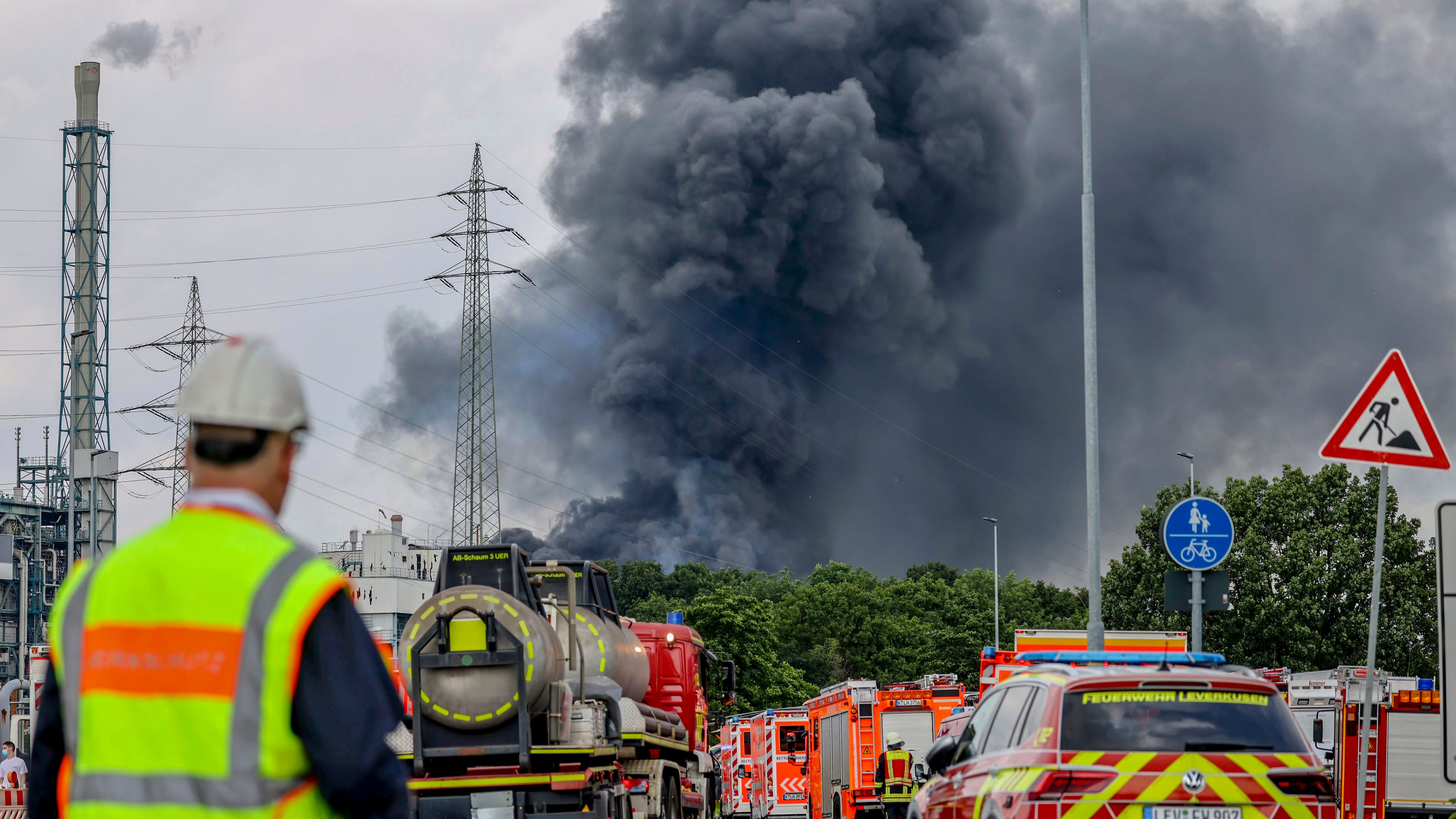 Rescuers search for 5 missing workers at German blast site