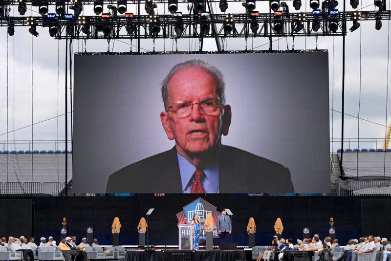 Obit McNally Football