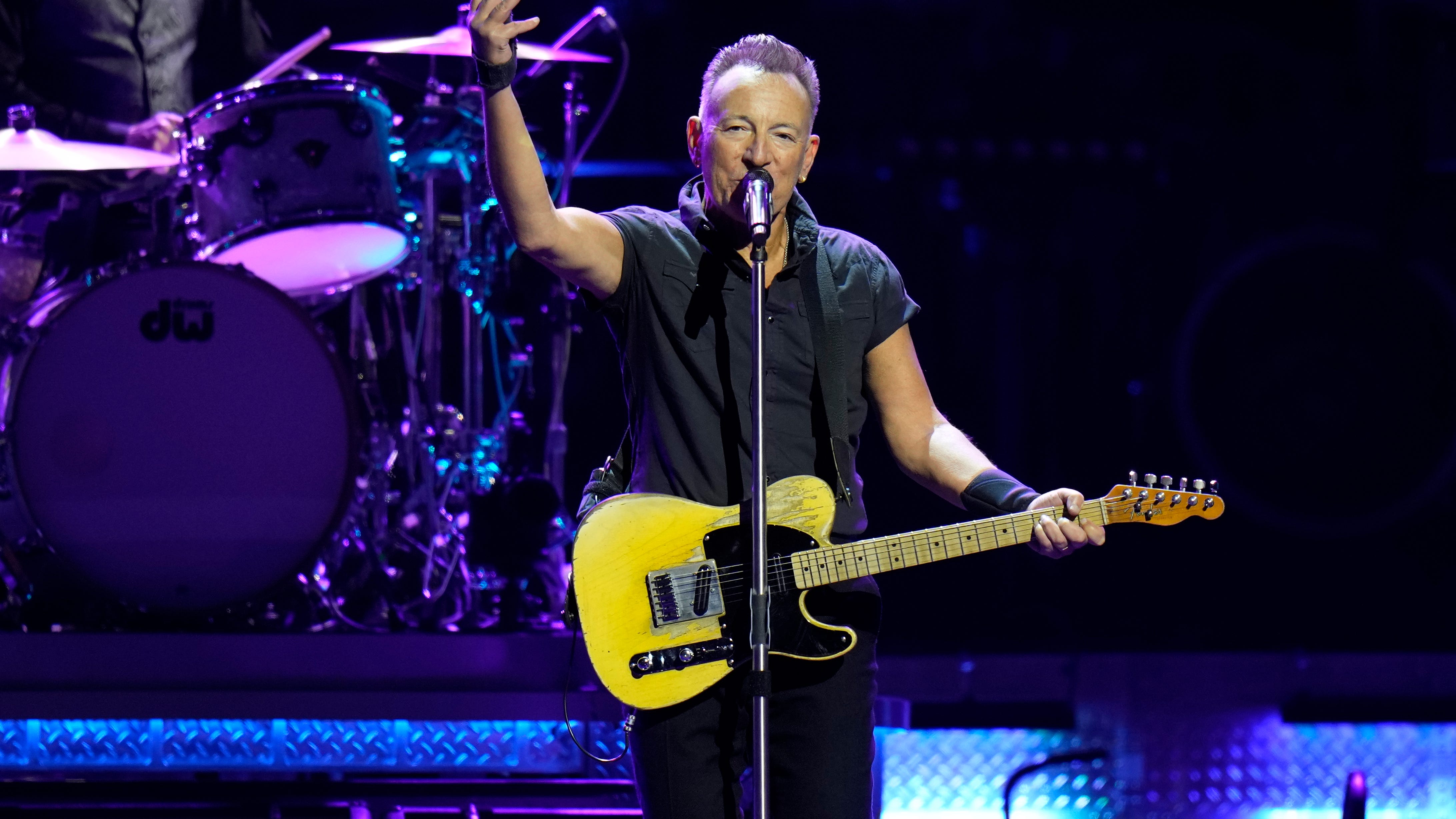 Illness sidelines Springsteen tour as 3 concerts postponed