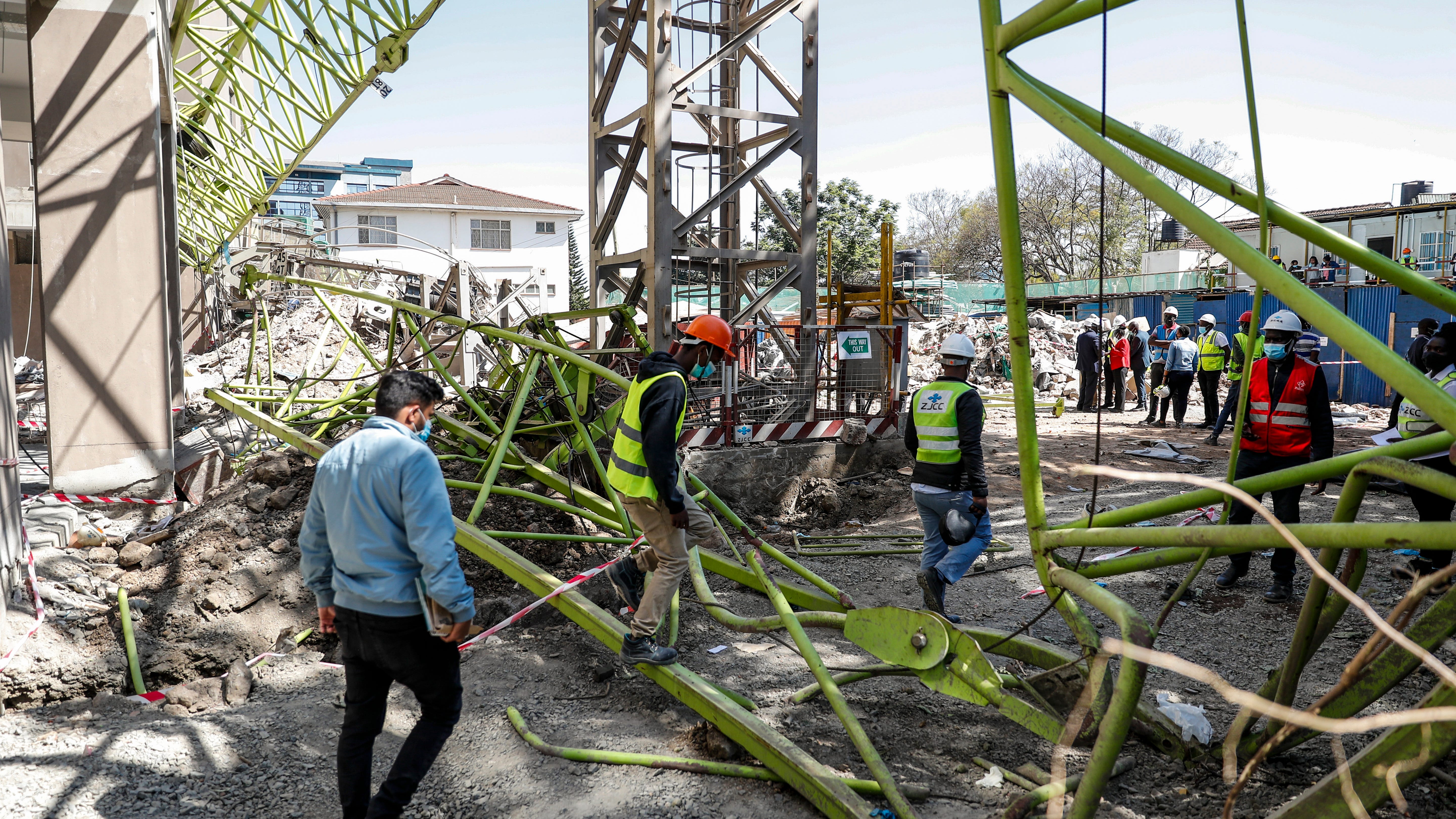 9 dead when crane collapses in Kenya's capital, police say