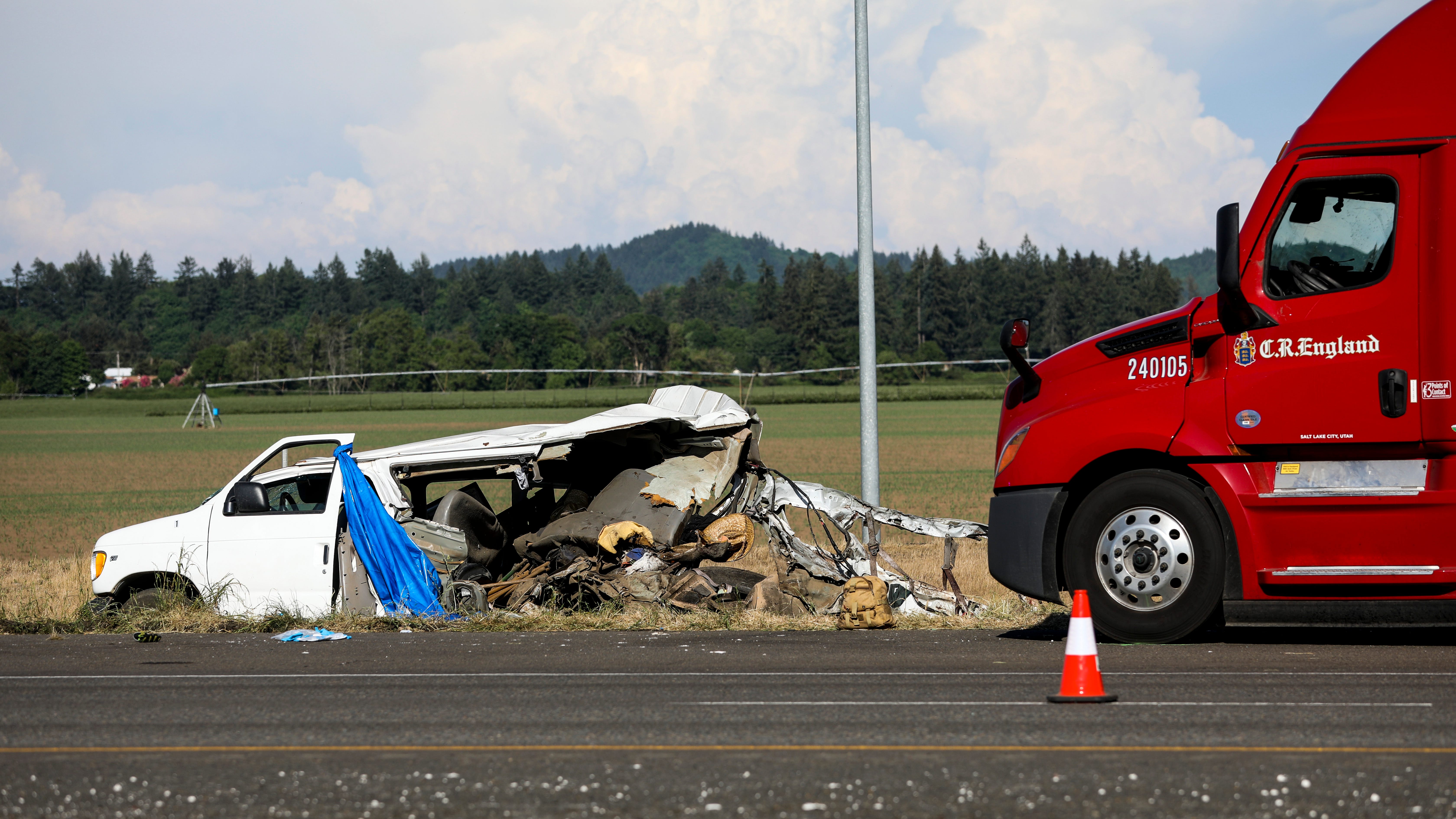 Truck driver arrested in multi-vehicle freeway crash that killed 7 in Oregon