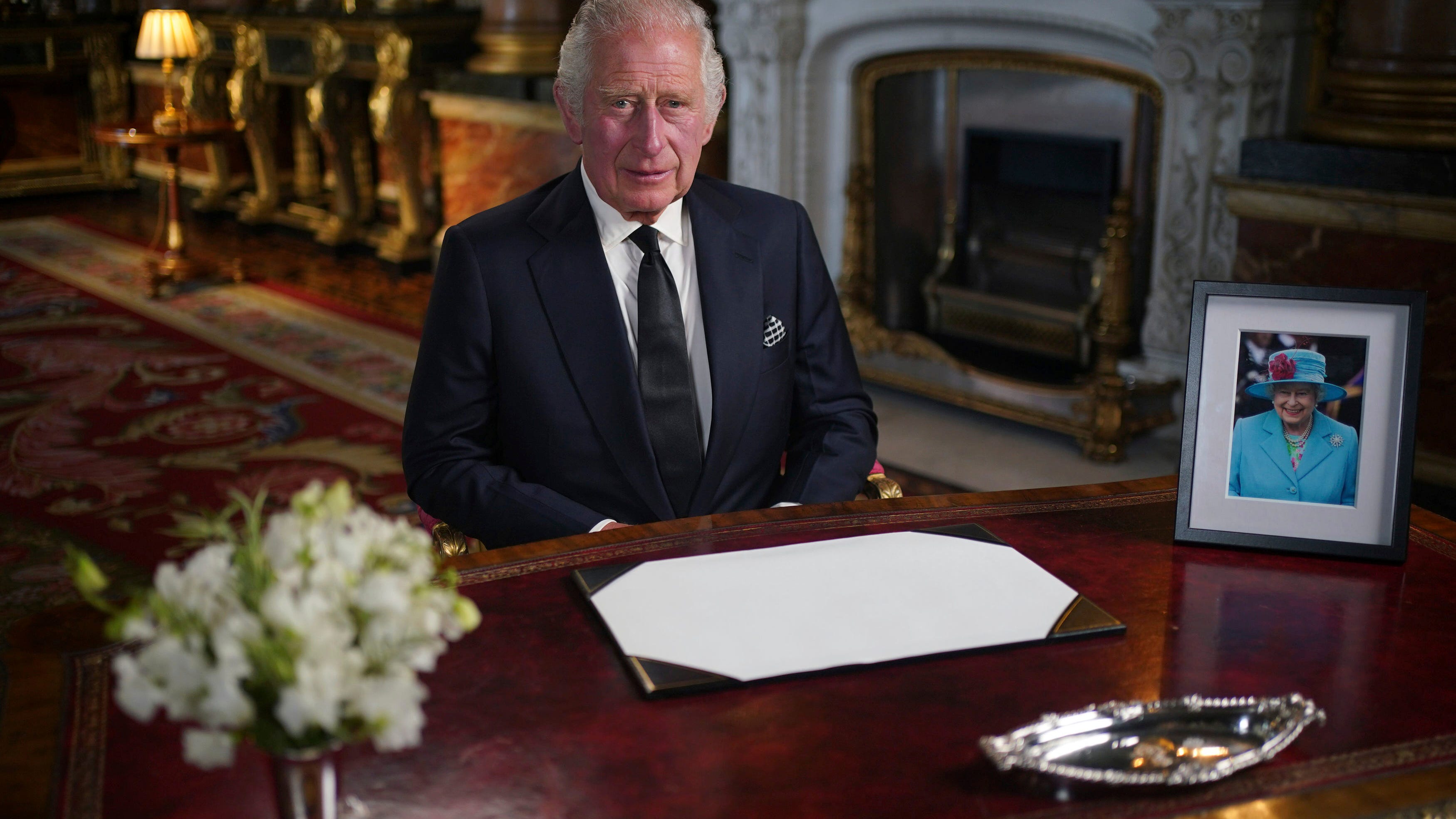 Live updates: Charles back in London as king; queen mourned