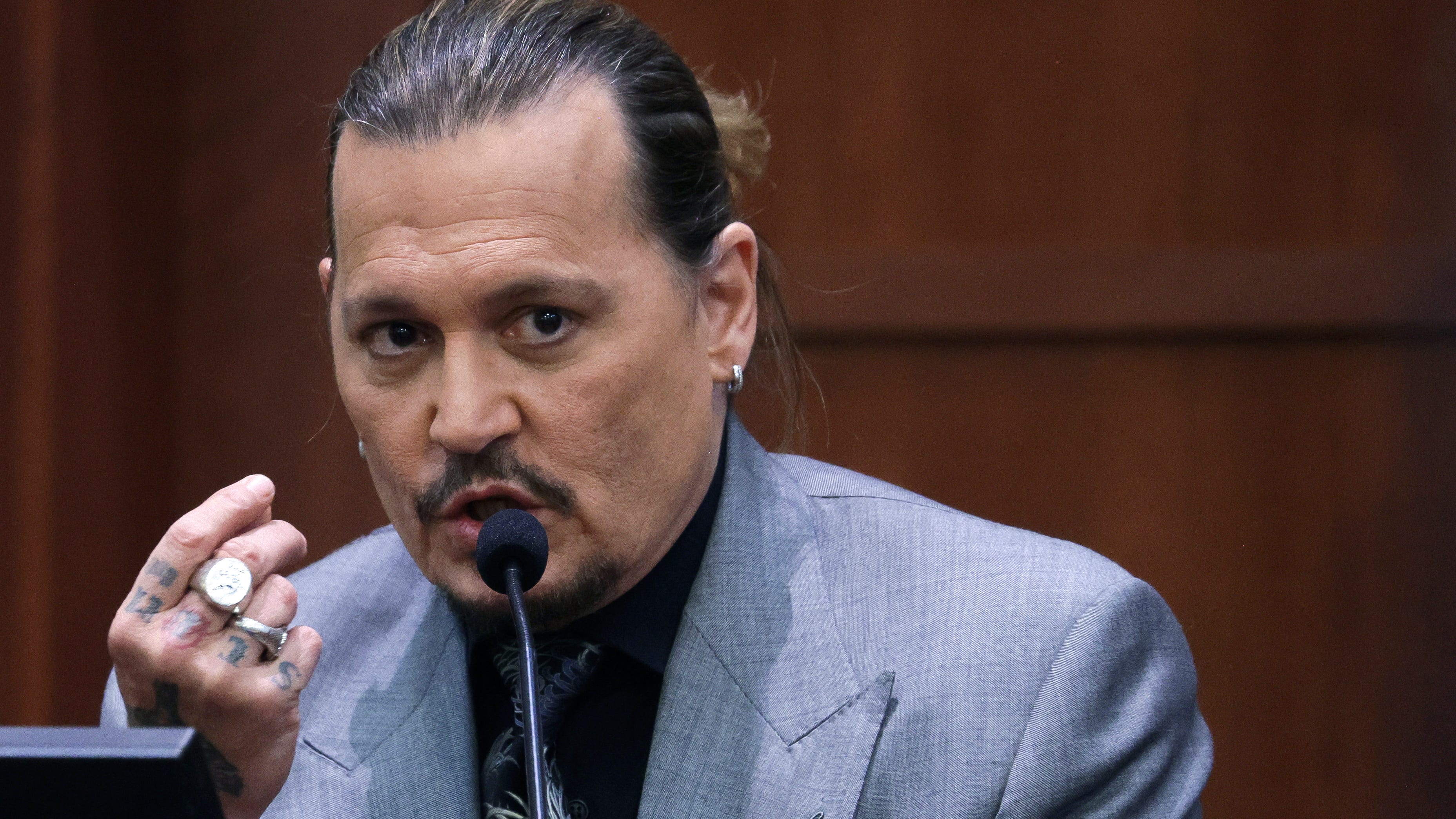 Johnny Depp testifies Heard attacked him, he never hit back