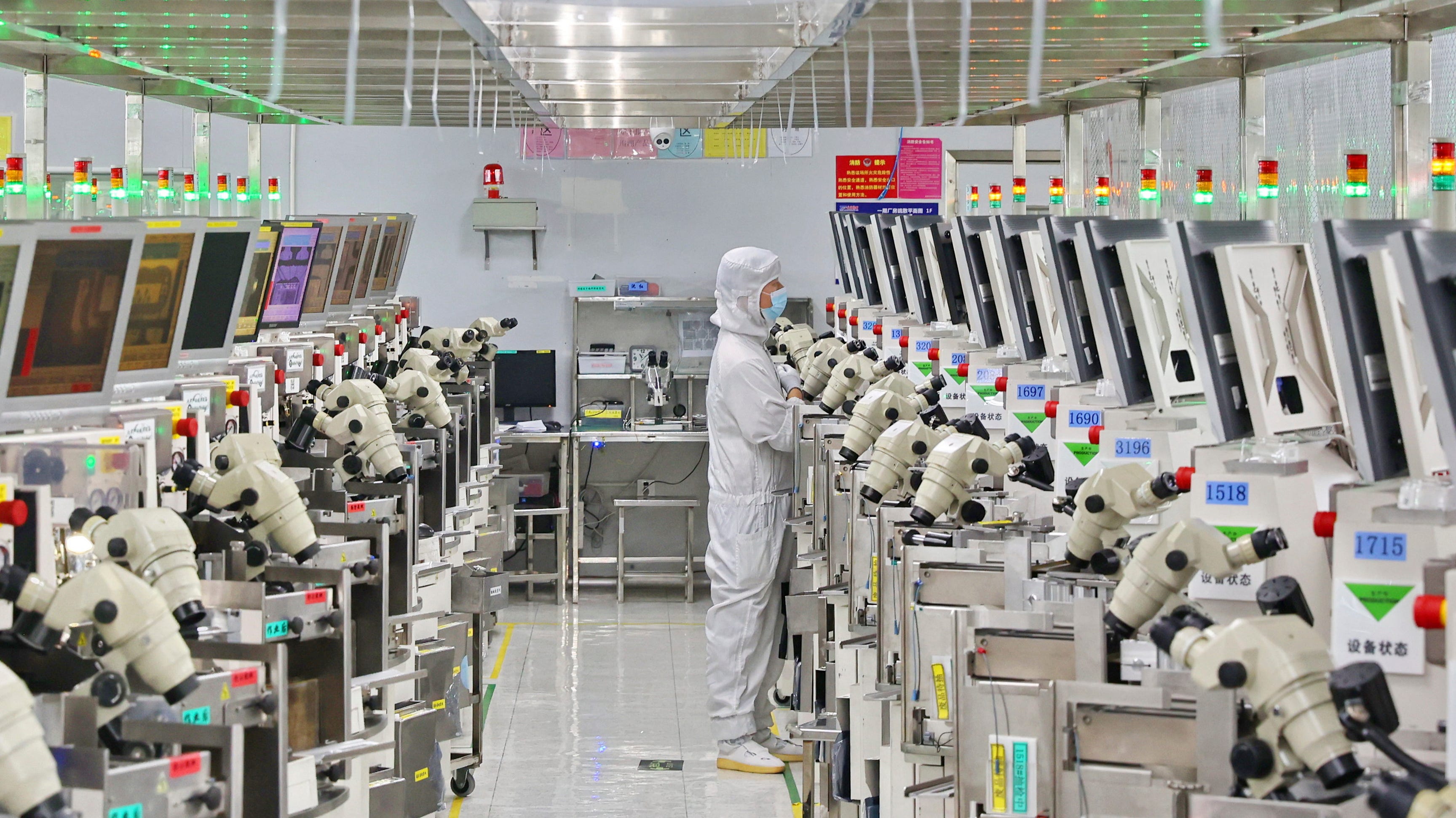 China manufacturing weak, adding to economy pressure