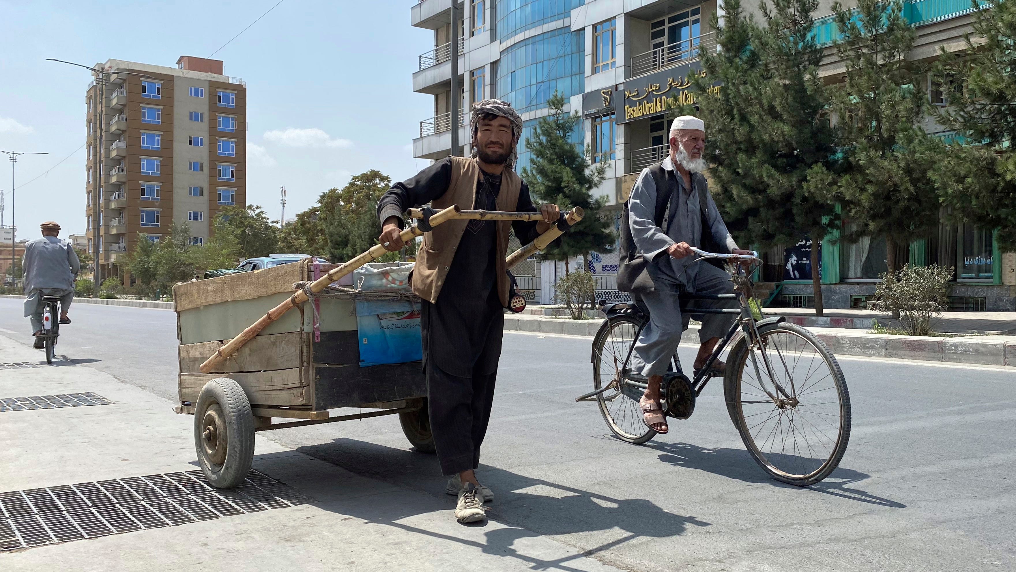 Afghans face hunger crisis, adding to Taliban's challenges