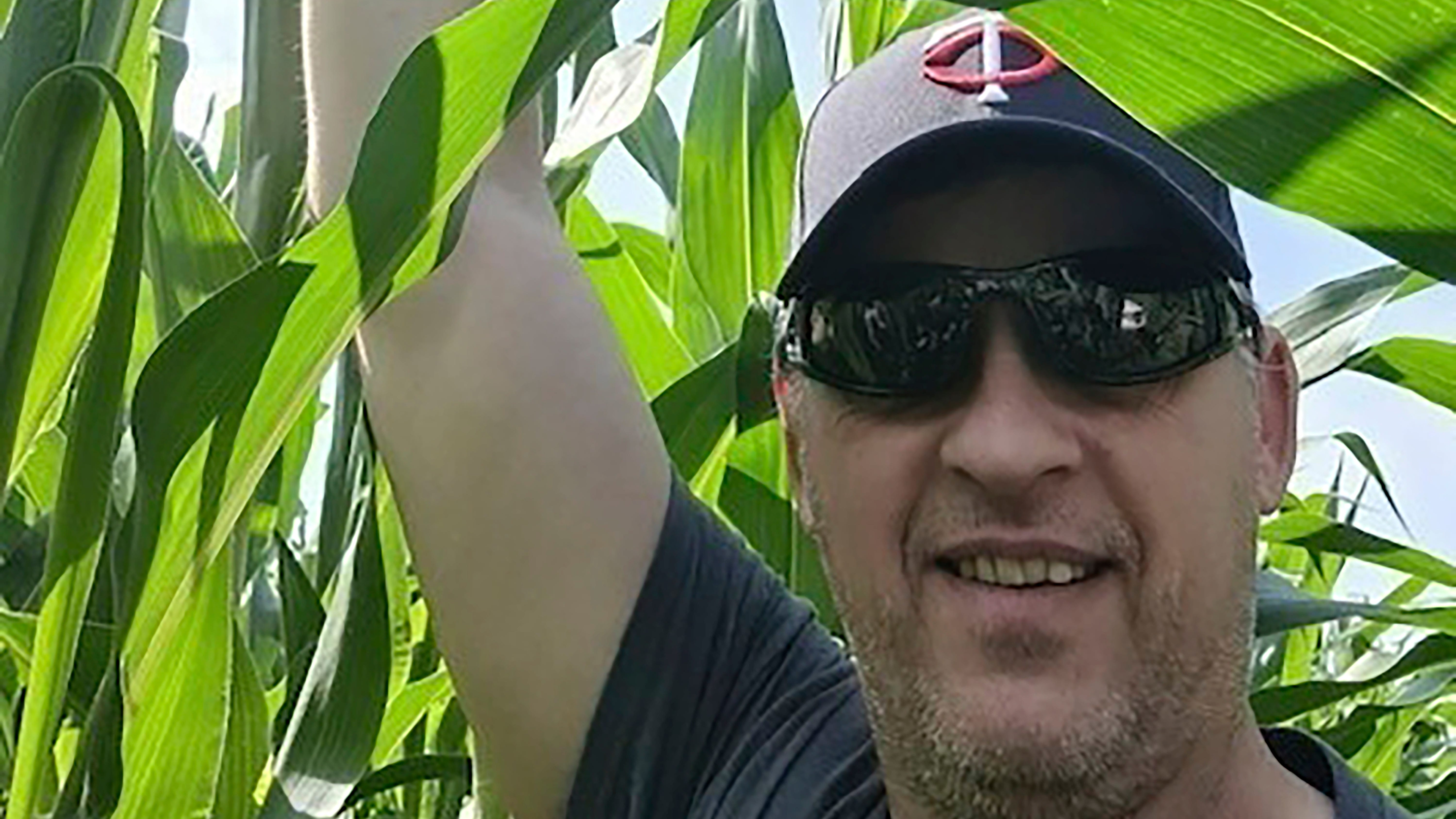 As Russia tensions boil, US farmer remains jailed in Ukraine