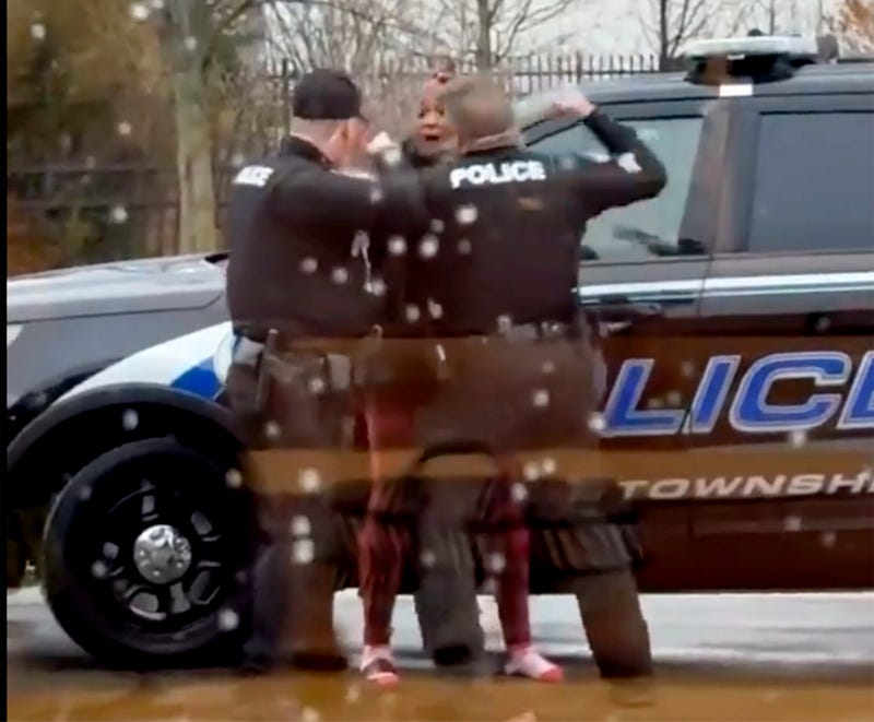 CORRECTION OH Police Hit McDonalds Customer