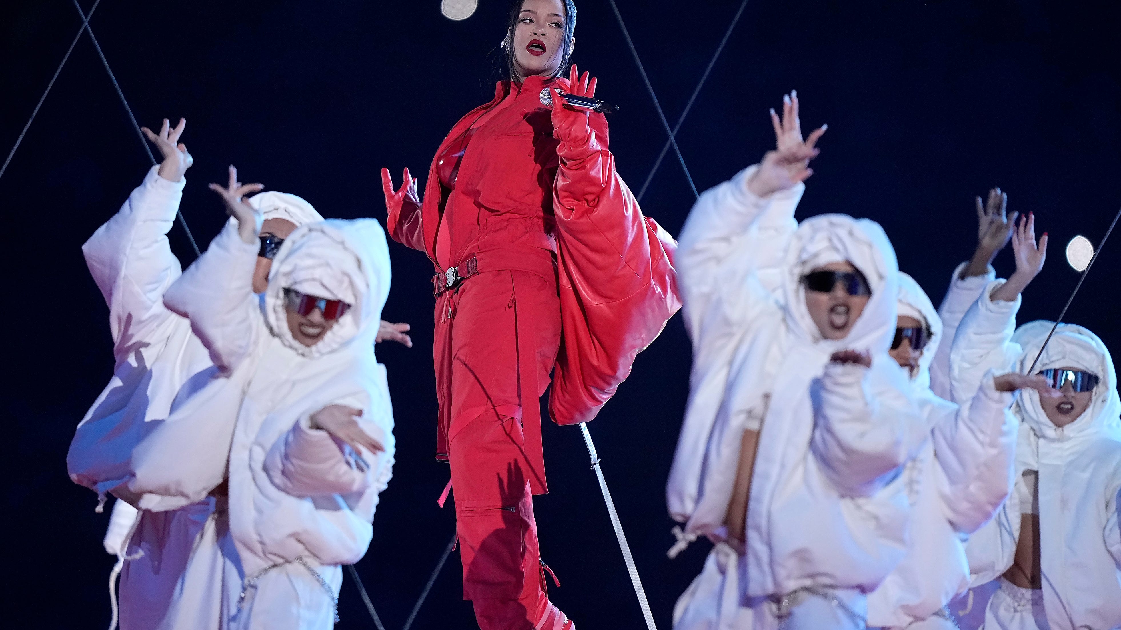 Pregnant Rihanna soars in Super Bowl halftime performance