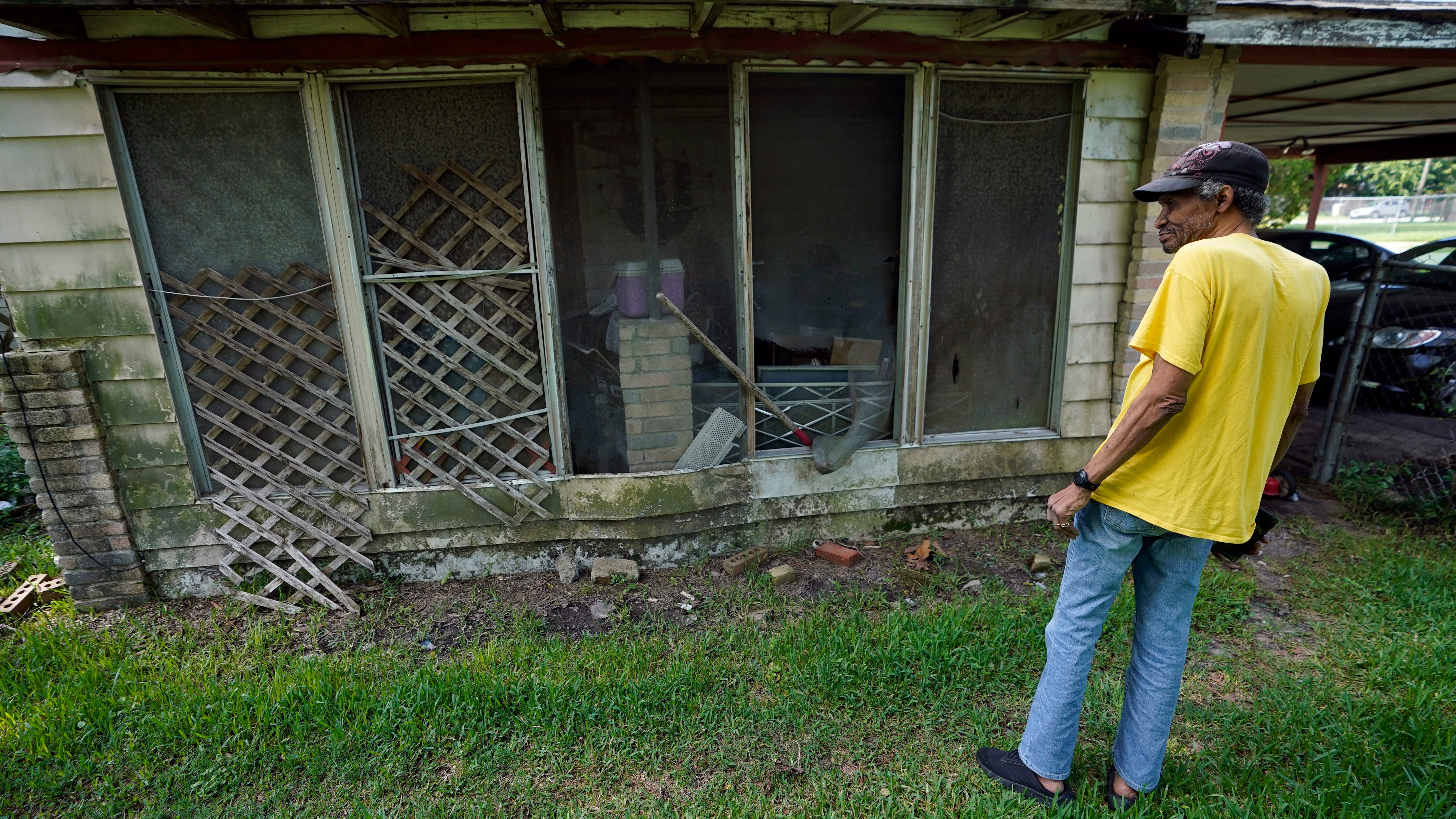 HUD, Texas at odds over flood relief discrimination claim