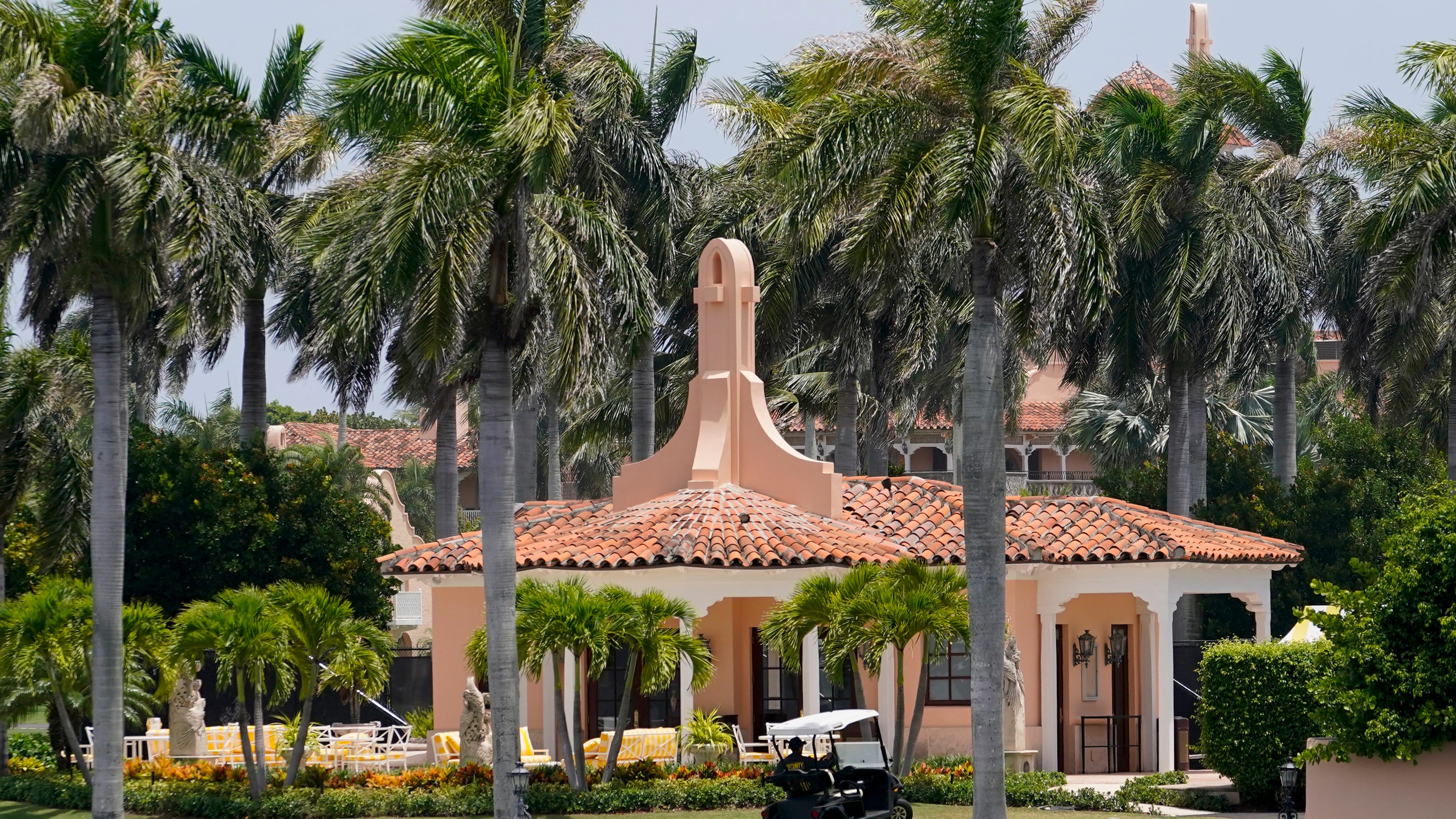 Timeline of events leading up to FBI search of Trump's home