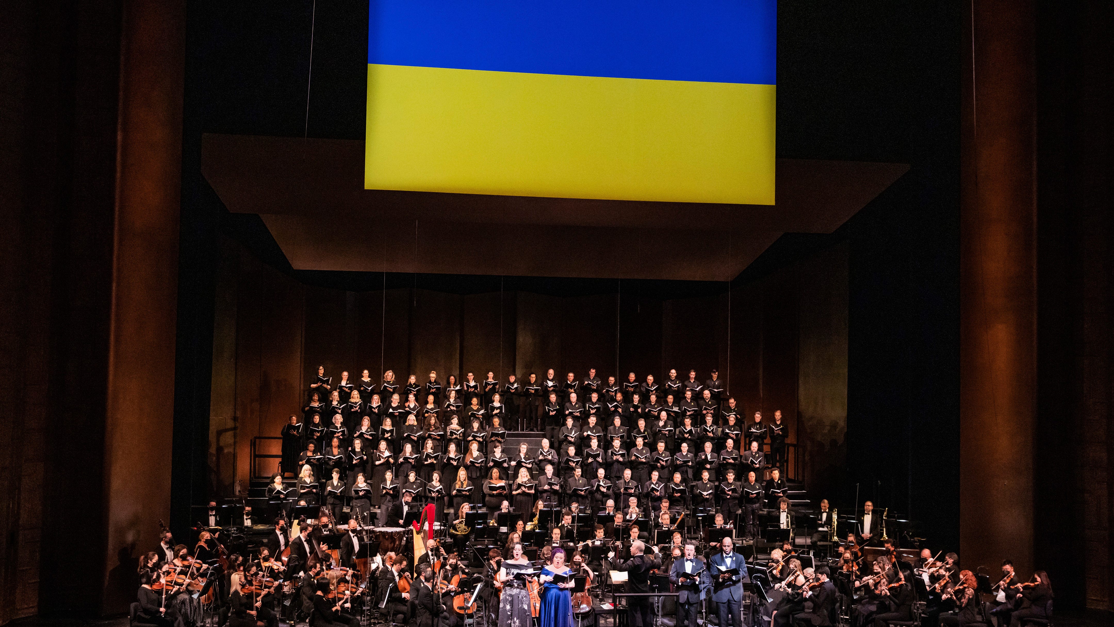 Metropolitan Opera holds special benefit concert for Ukraine